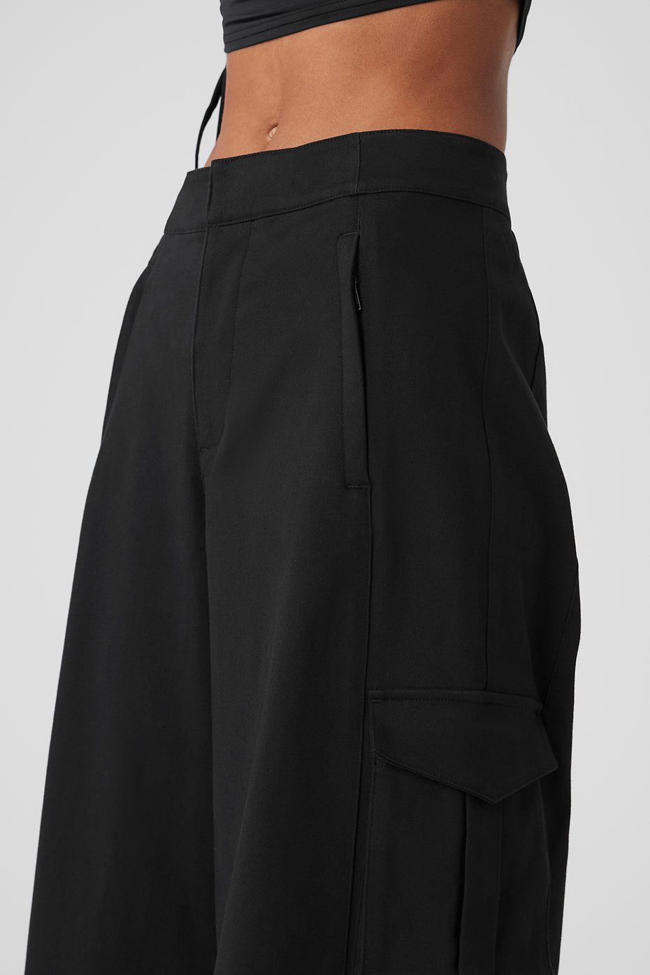 Alo Yoga Women'S Show Off Cargo Wide Leg Trouser (Long)