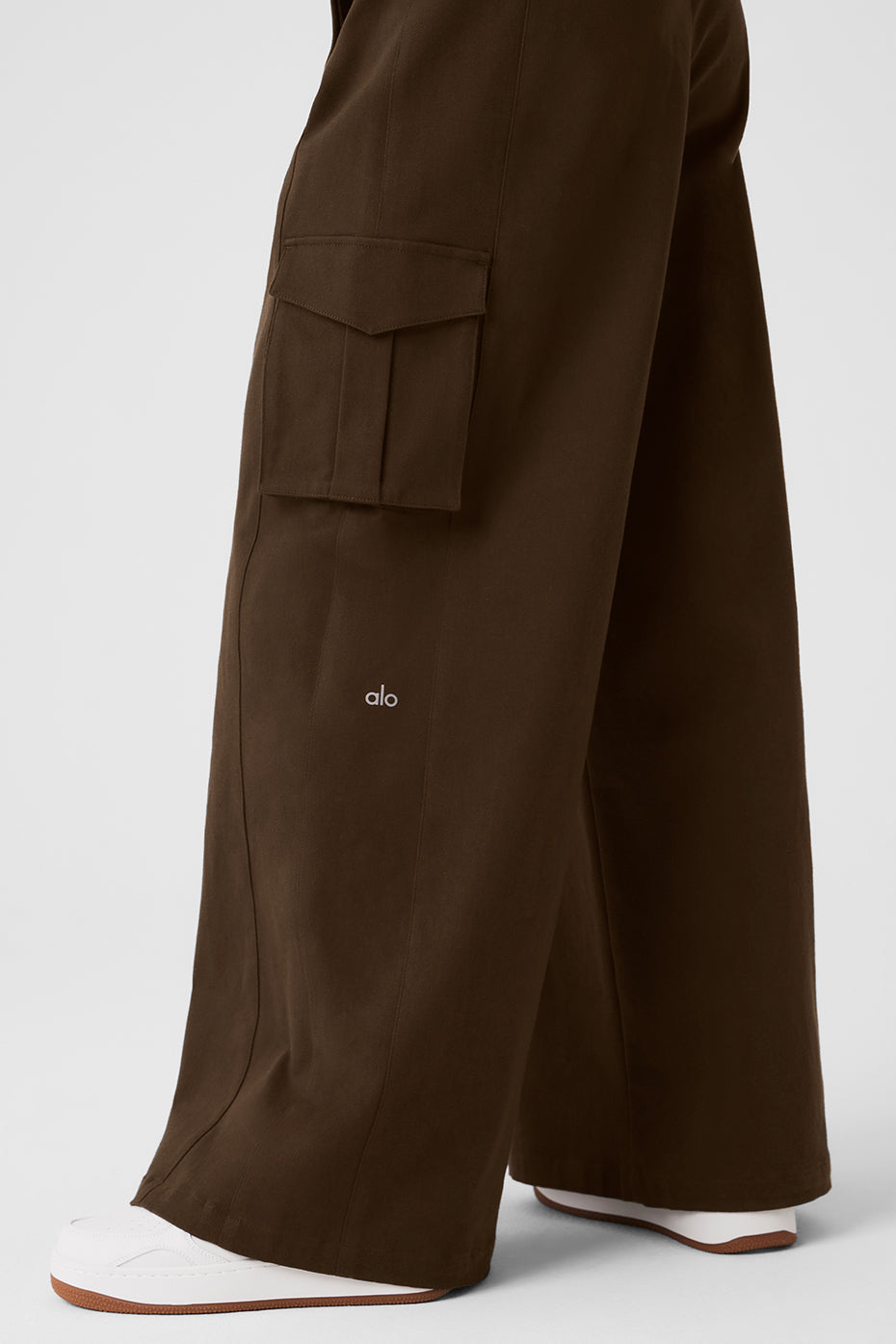 Alo Yoga Women'S Show Off Cargo Wide Leg Trouser