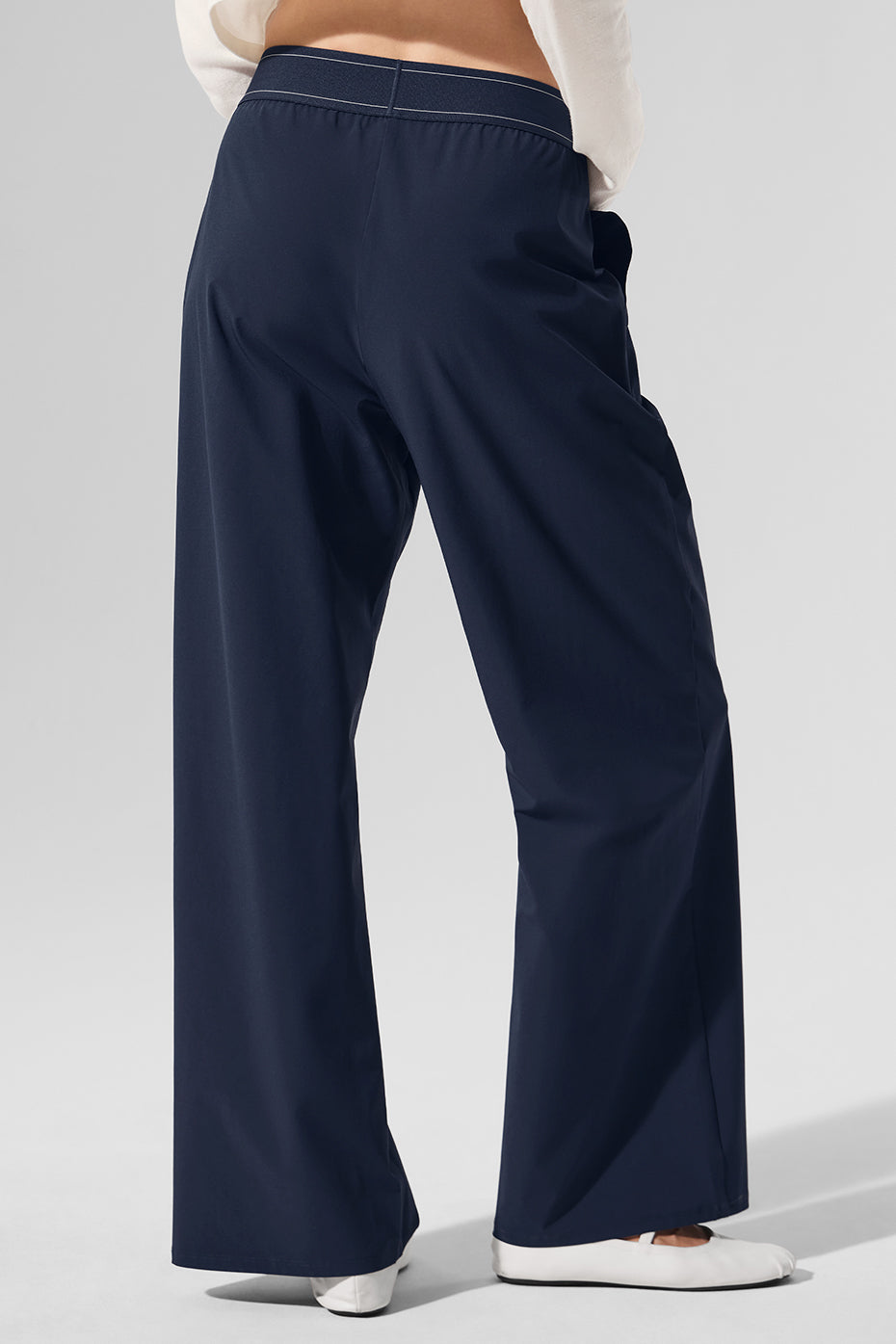 Alo Yoga Women'S Suit Up Trouser (Regular)