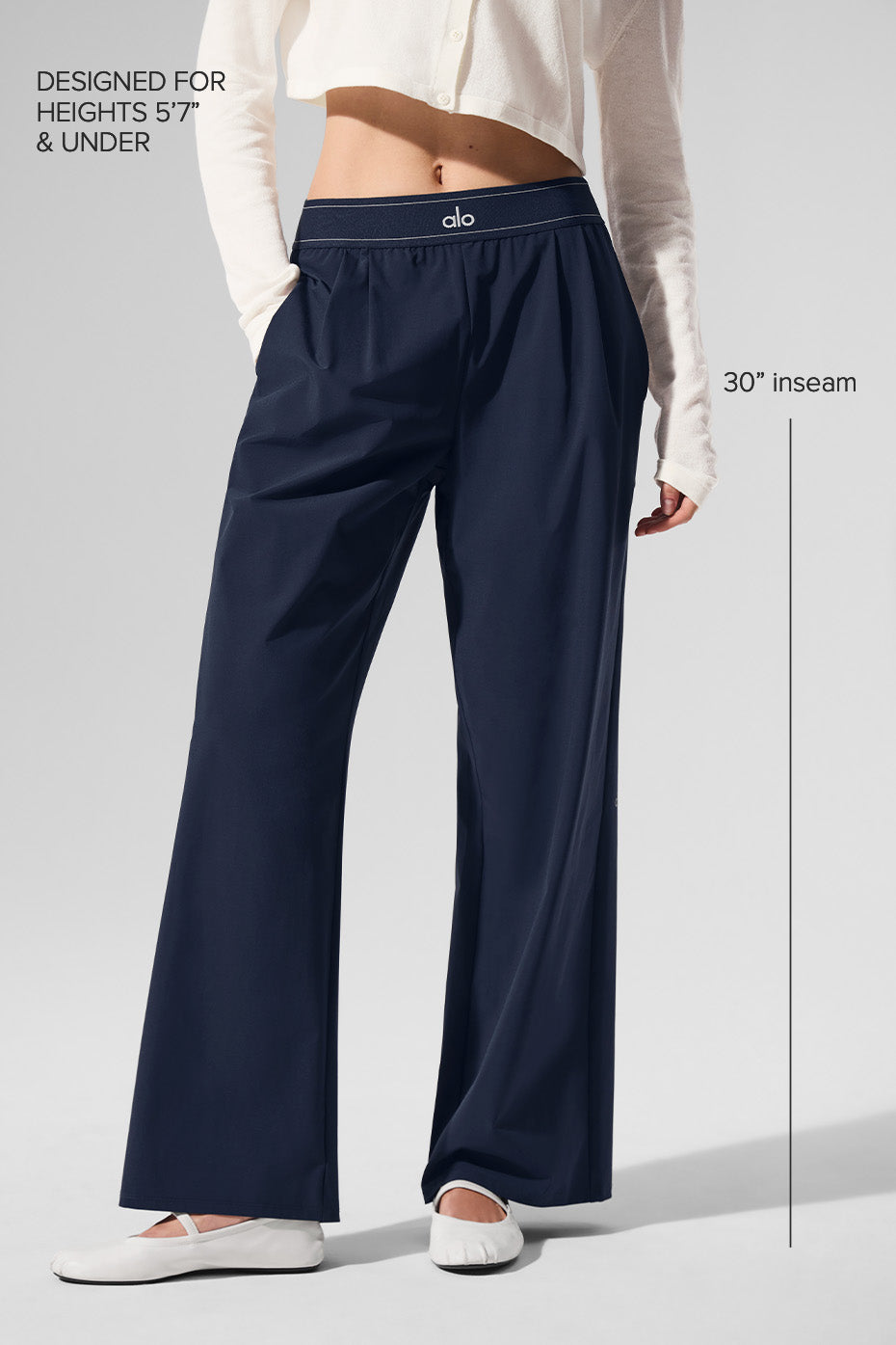Alo Yoga Women'S Suit Up Trouser (Regular)