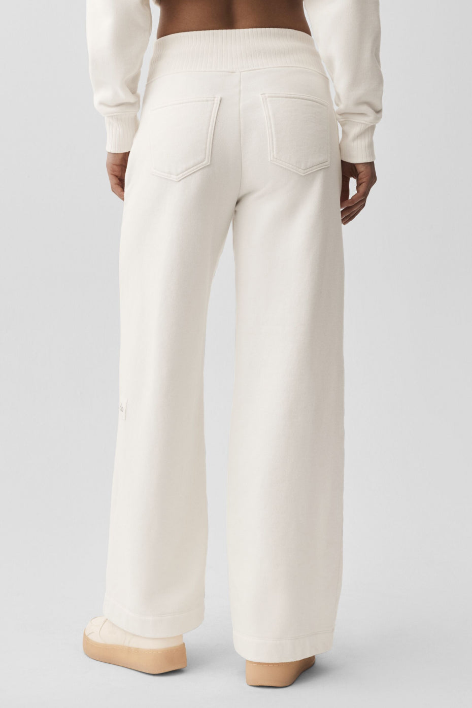 Alo Yoga Women'S Serenity Wide Leg Sweatpant