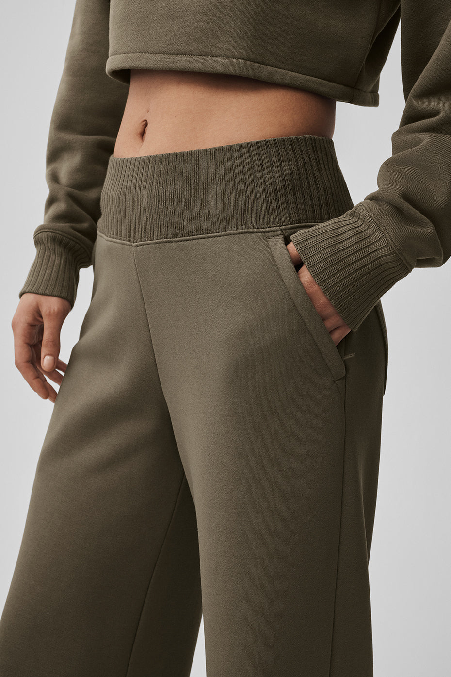 Alo Yoga Women'S Serenity Wide Leg Sweatpant