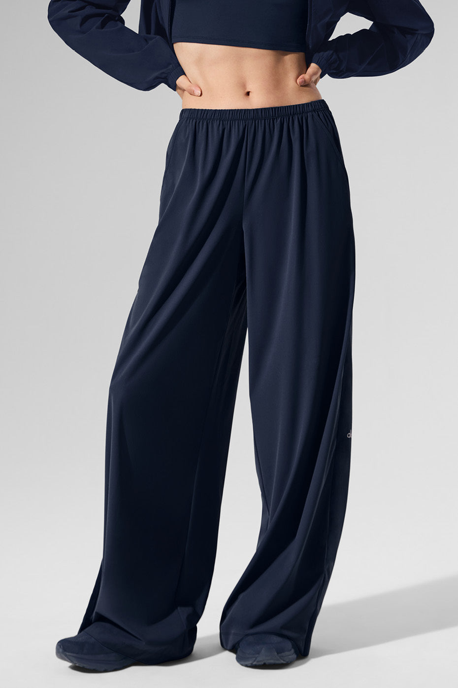 Alo Yoga Women'S Breezy Wide Leg Pant (Long)