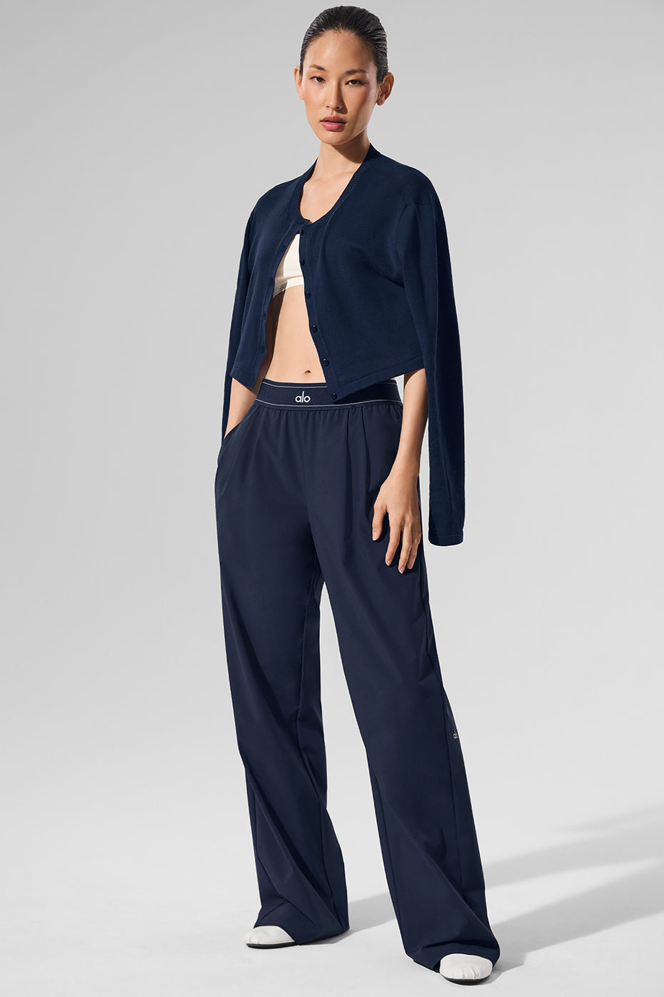 Alo Yoga Women'S Suit Up Trouser (Long)