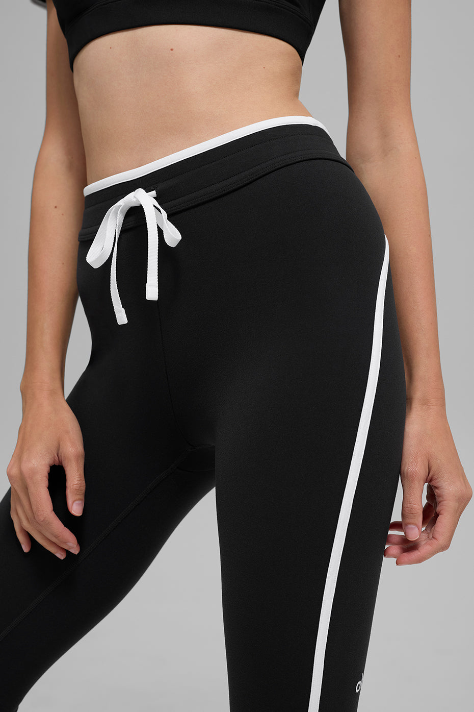 Alo Yoga Women'S Airbrush High-Waist Race Pace Capri