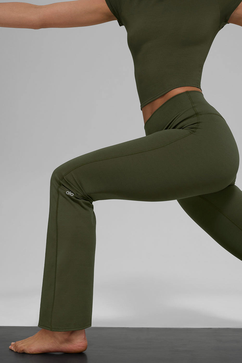#color_green-olive