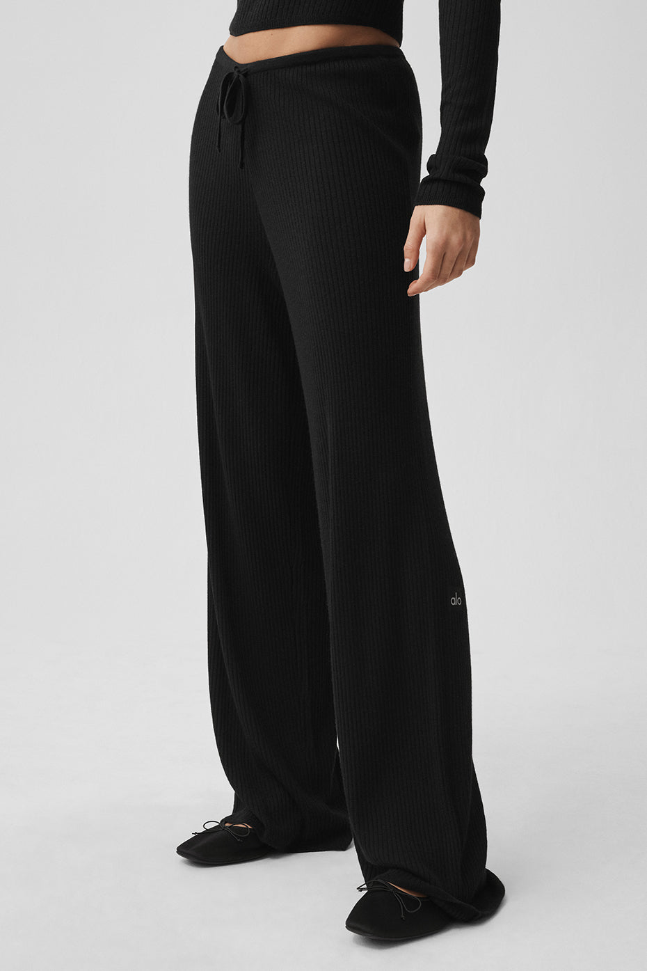 Alo Yoga Women'S Sweater Knit Mid-Rise Unwind Wide Leg Pant