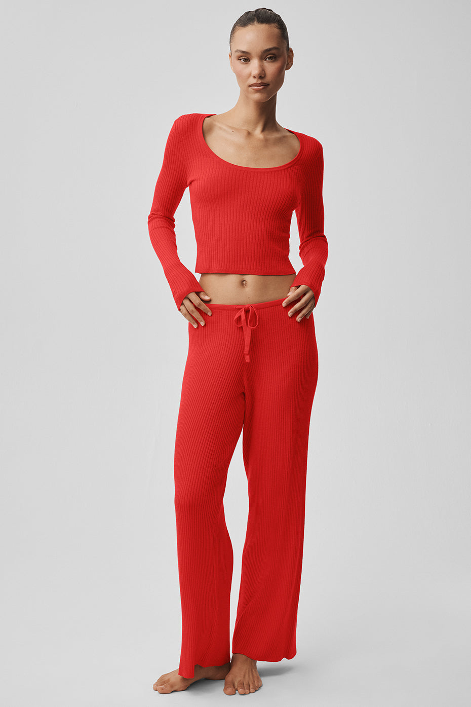 Alo Yoga Women'S Sweater Knit Mid-Rise Unwind Wide Leg Pant
