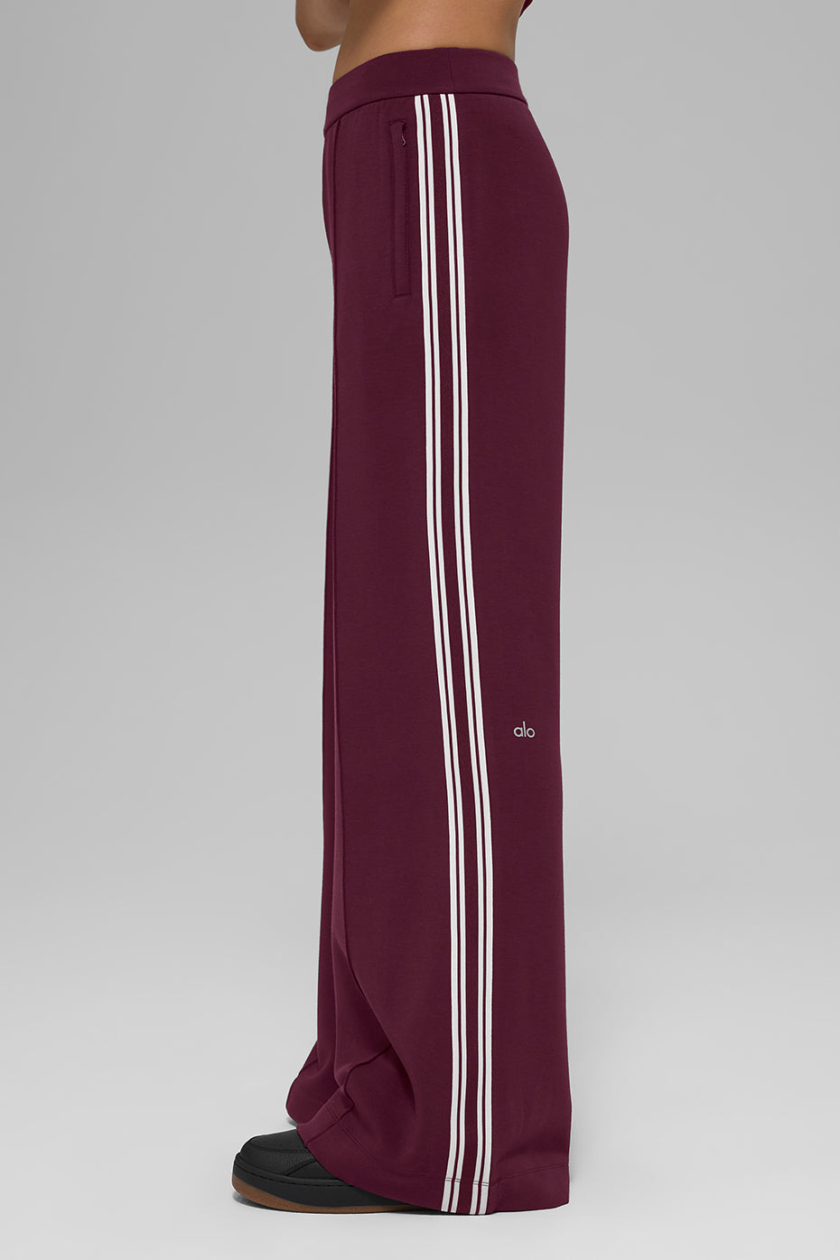 Alo Yoga Women'S Track Star Wide Leg Pant (Long)