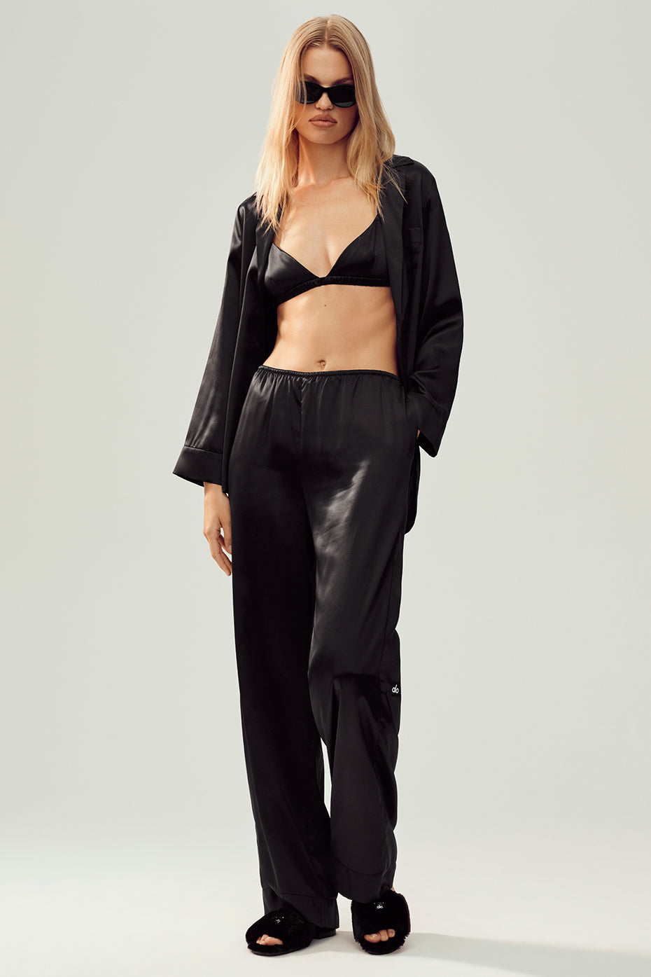 Alo Yoga Women'S Silk Luminous Pant (Regular)
