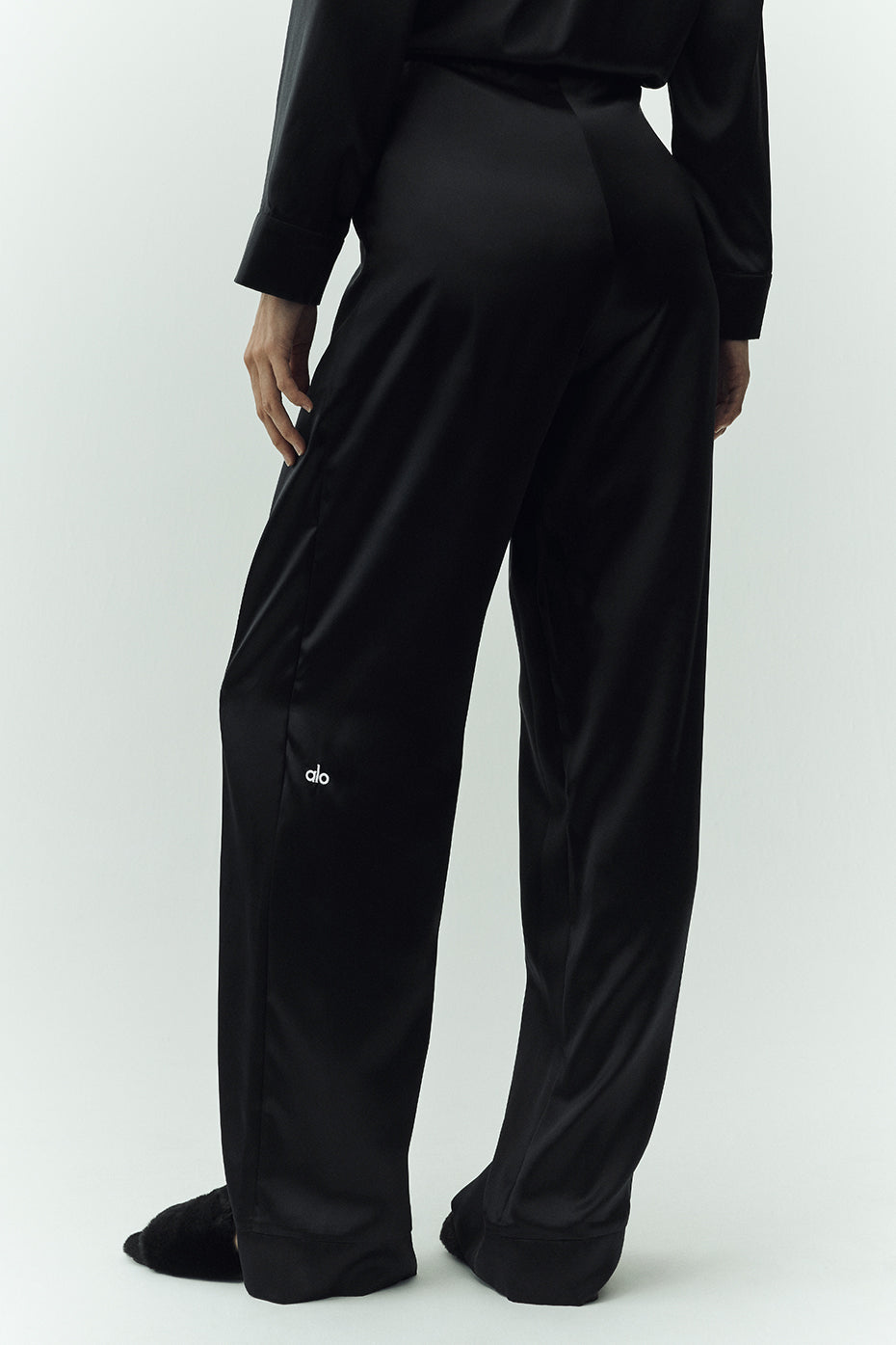 Alo Yoga Women'S Silk Luminous Pant (Long)
