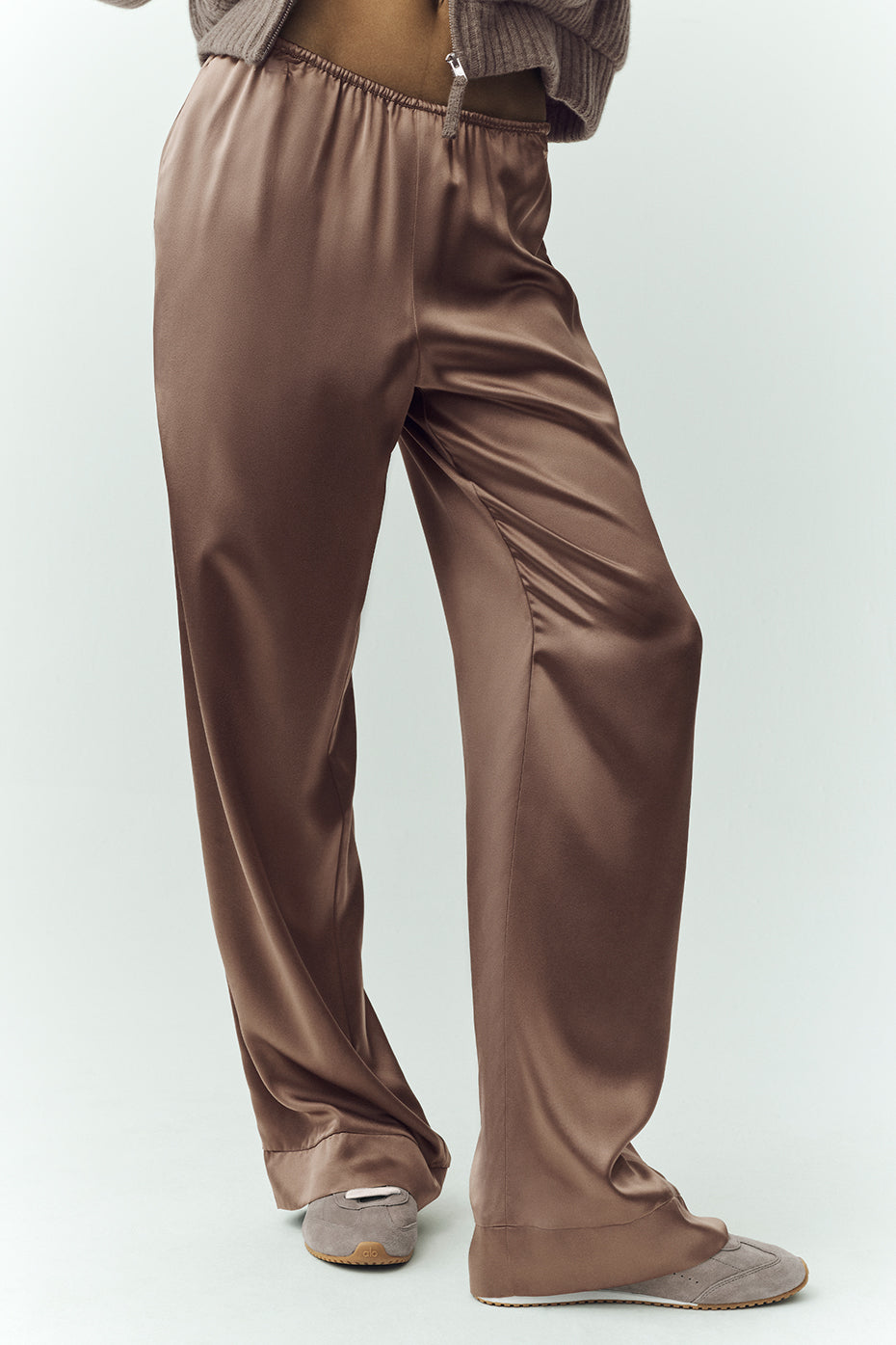 Alo Yoga Women'S Silk Luminous Pant (Long)