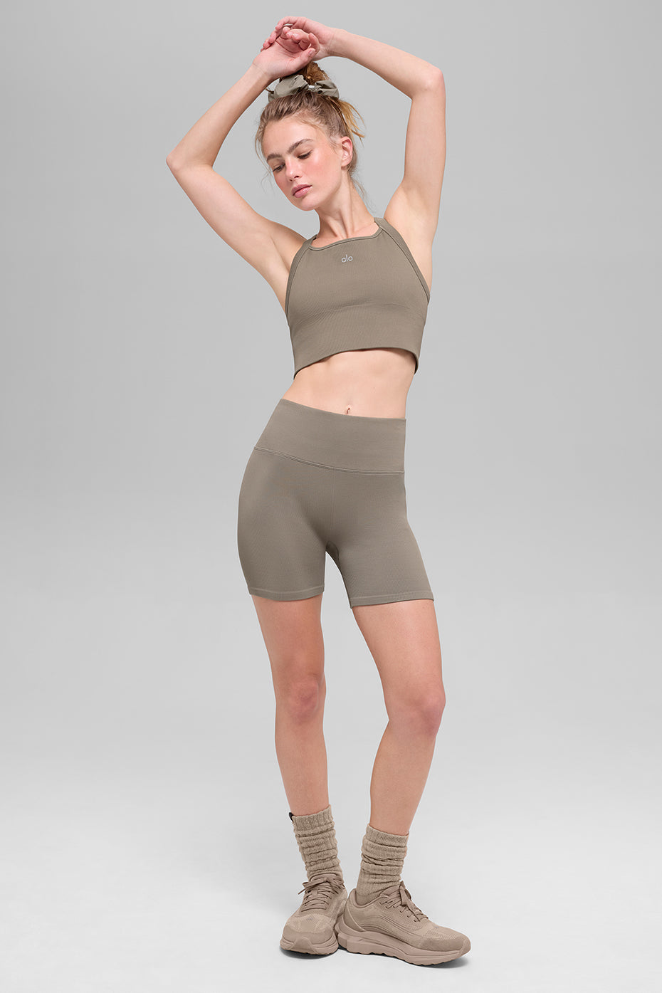 Alo Yoga Women'S 5" Seamless Ribbed Favorite Short
