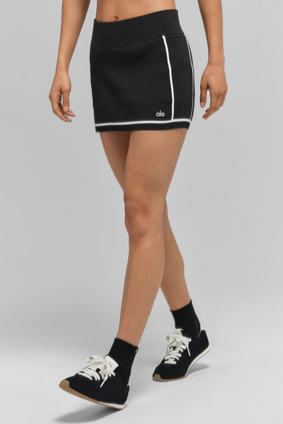 Alo Yoga Women'S Ribbed Sweater Knit Highline Mini Skirt