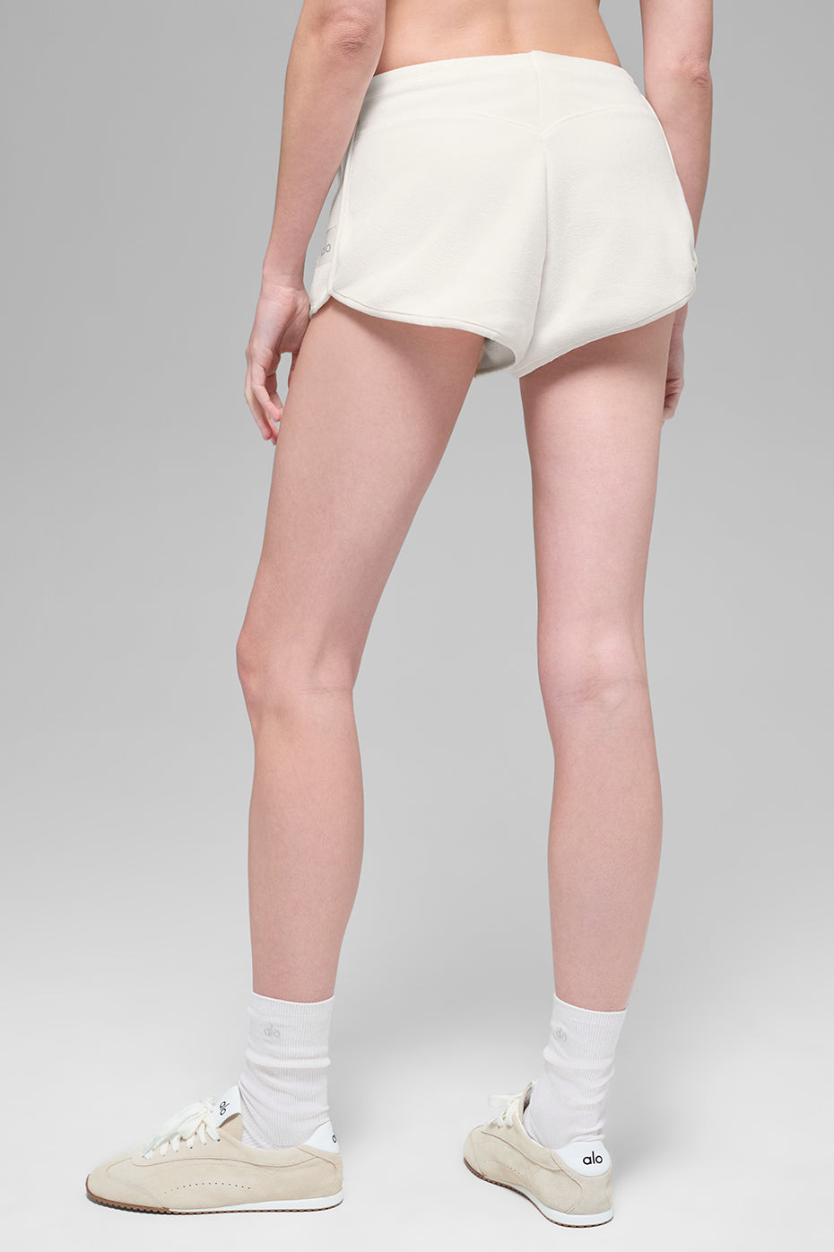 Alo Yoga Women'S Polar Fleece Retreat Short