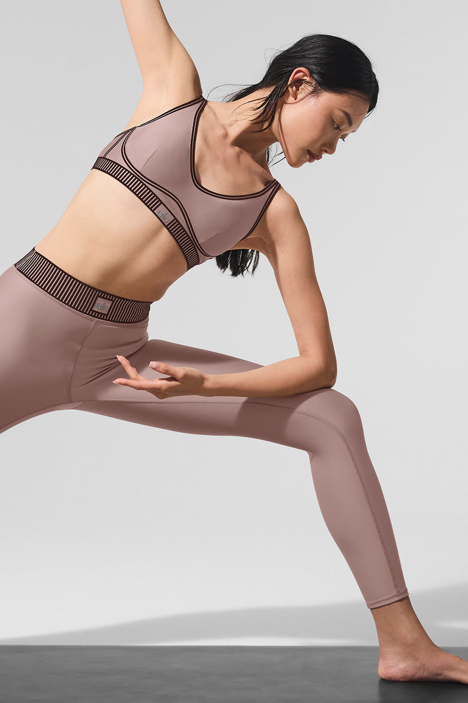Alo Yoga Women'S Airlift Line Up Bra