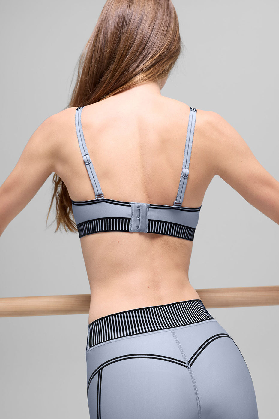 Alo Yoga Women'S Airlift Line Up Bra