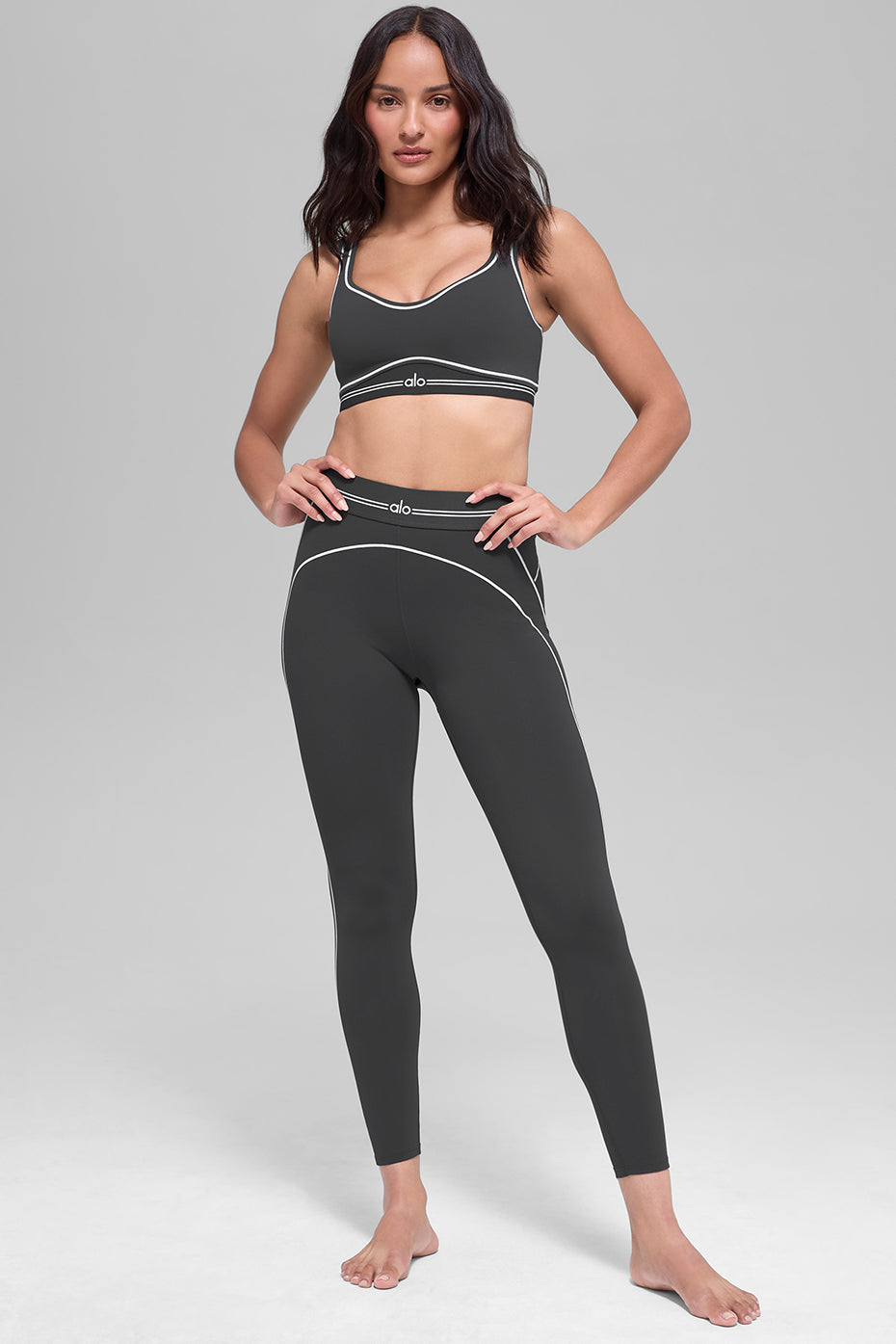Alo Yoga Women'S Airbrush Heart Throb Bra