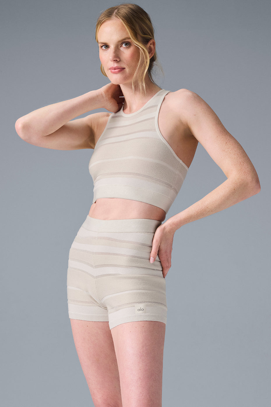 #color_ivory/alabaster