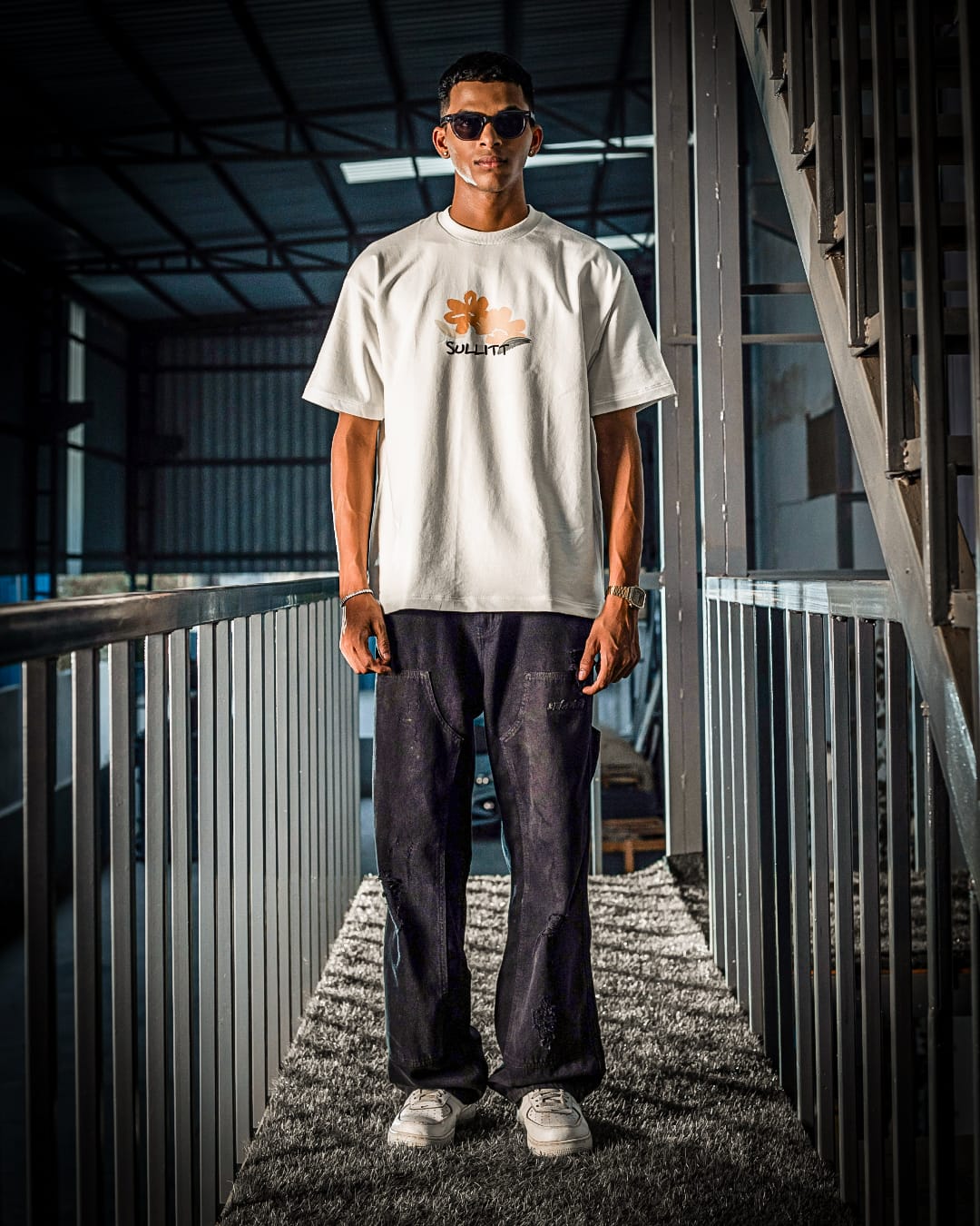 KISS OF NECTAR WHITE TEE