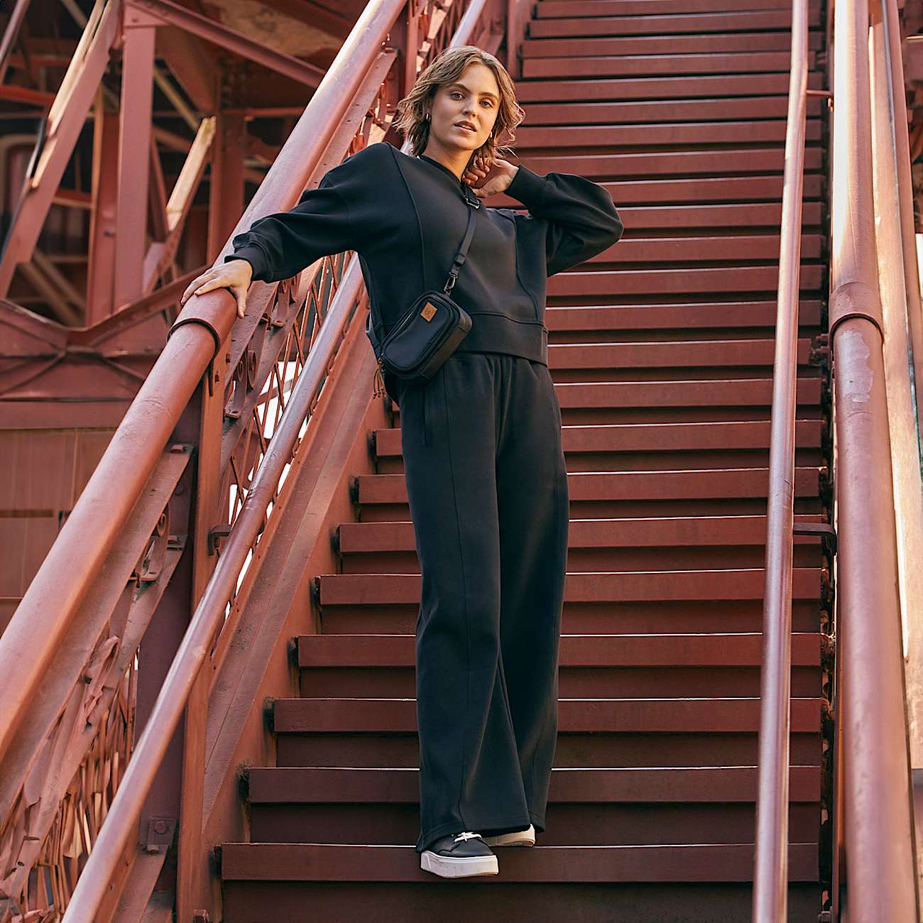 Timberland Women'S Laurel Court High Top Lace-Up Sneaker Black Full-Grain