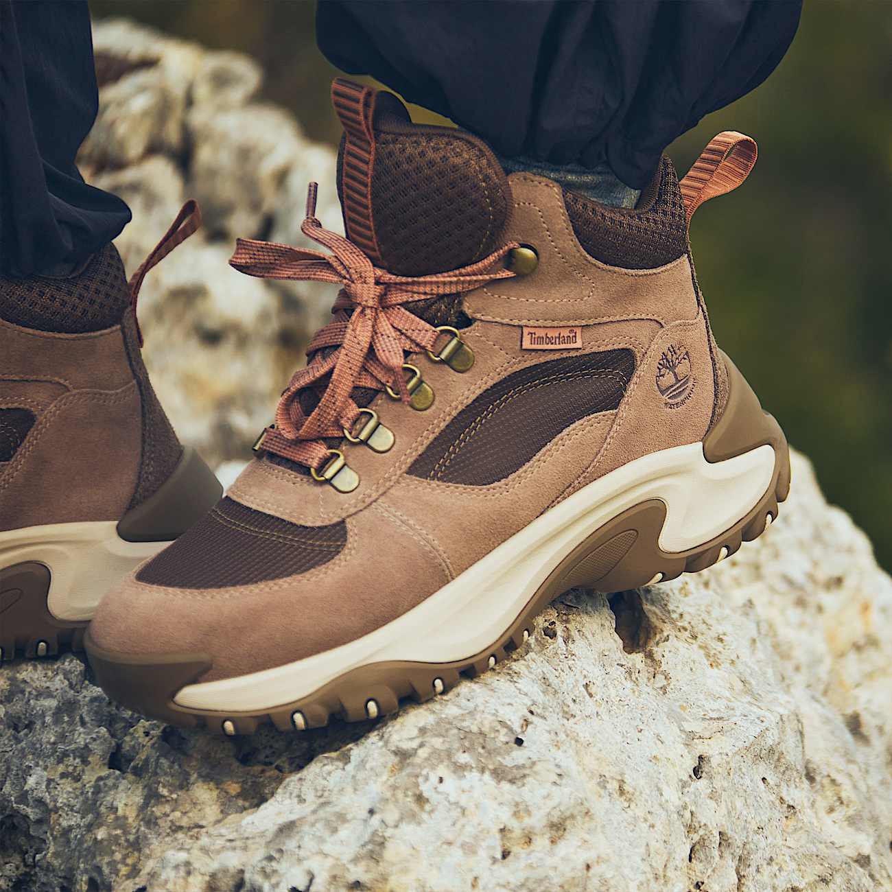 Timberland Women'S Mt. Maddsen Peak Waterproof Hiking Boot Taupe Suede