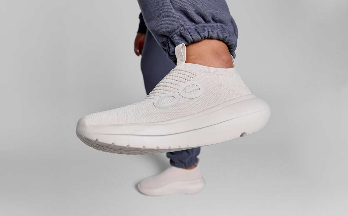 Oofos Women's Slip-On Shoe Chalk