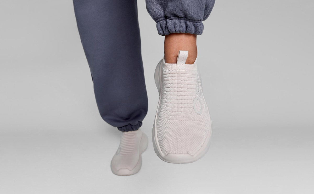Oofos Women's Slip-On Shoe Chalk
