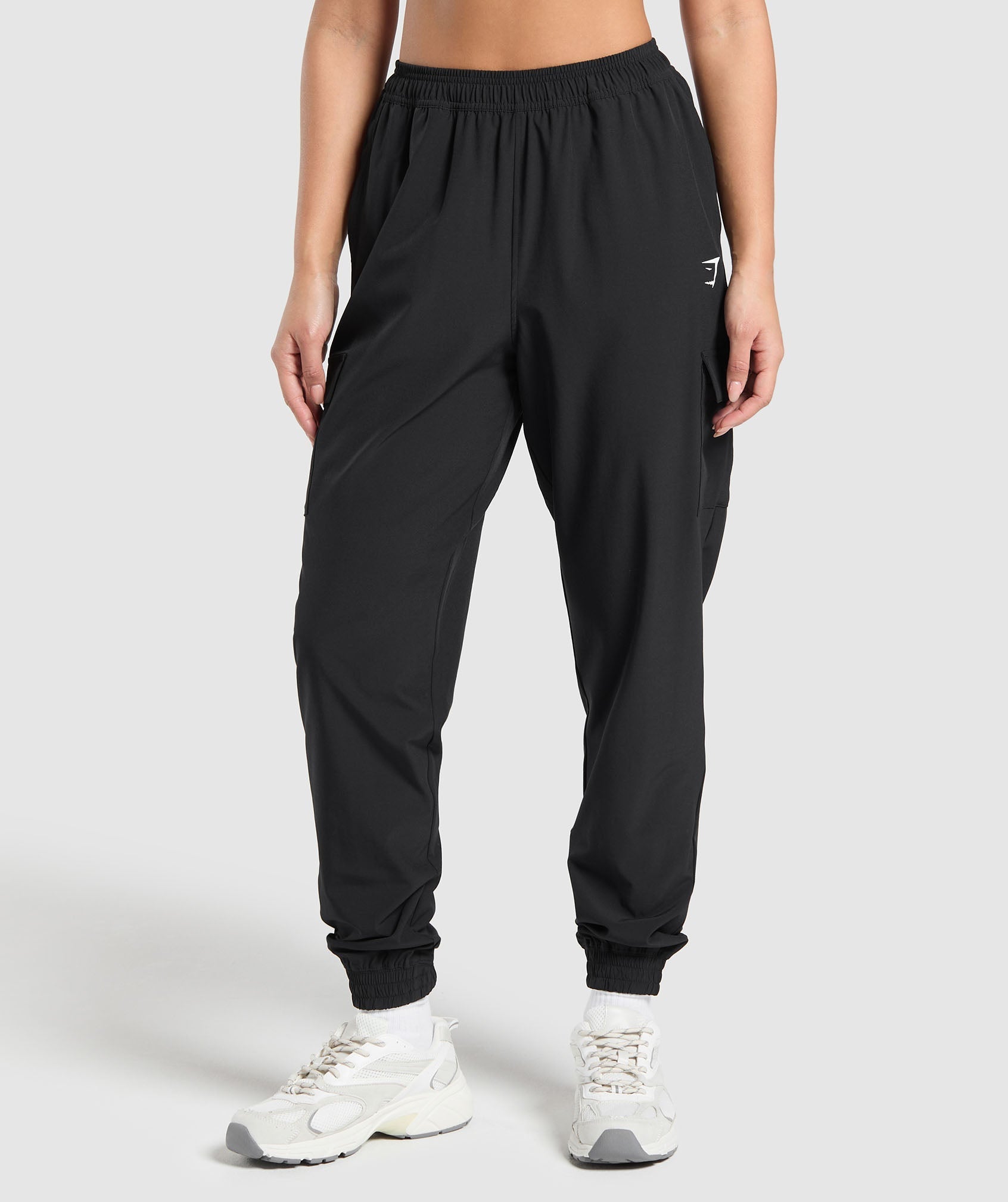 Women's Gymshark Woven Cargo Pants Black