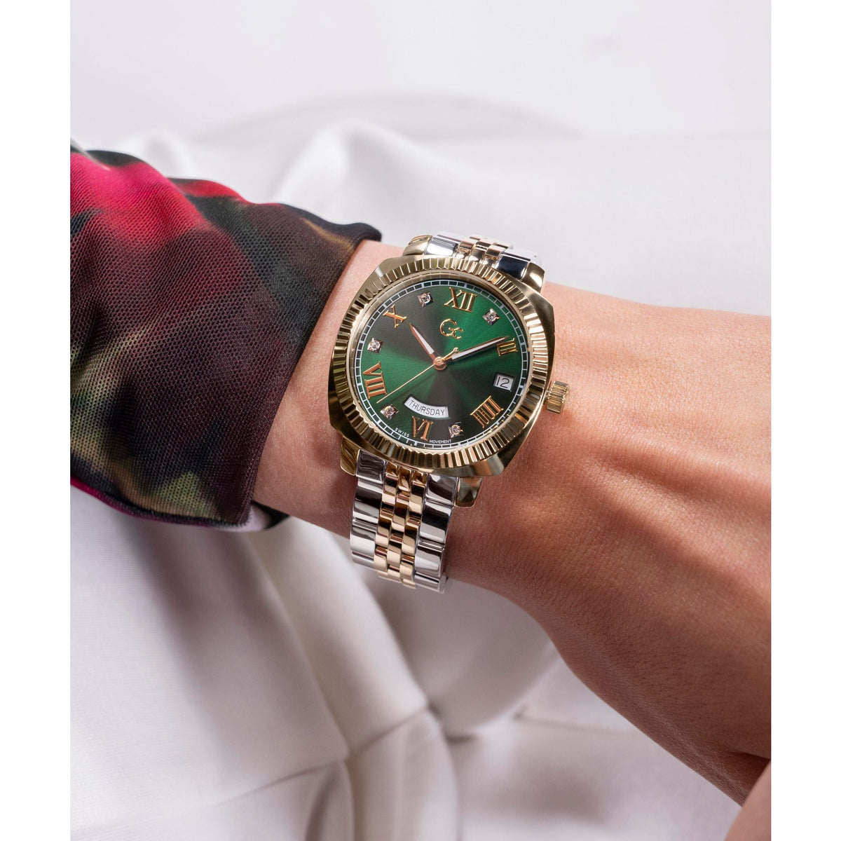 Gc Flair Green Square Dial Quartz Analog Women Watch Z44002L9MF