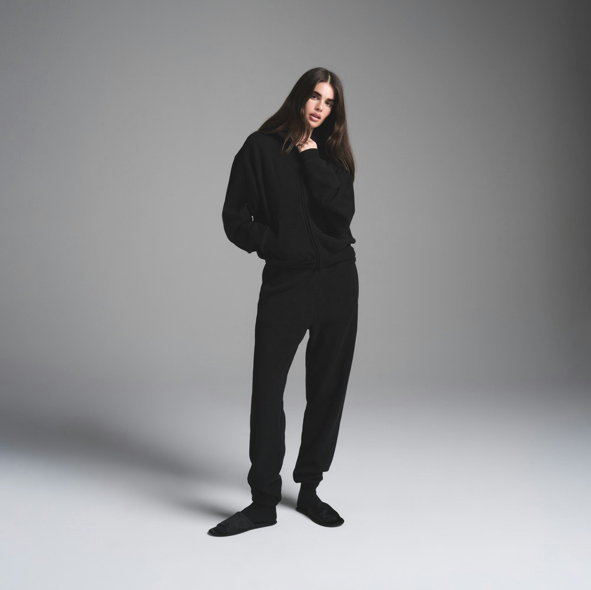 Skims Cotton Fleece Classic Zip Up Hoodie Onyx
