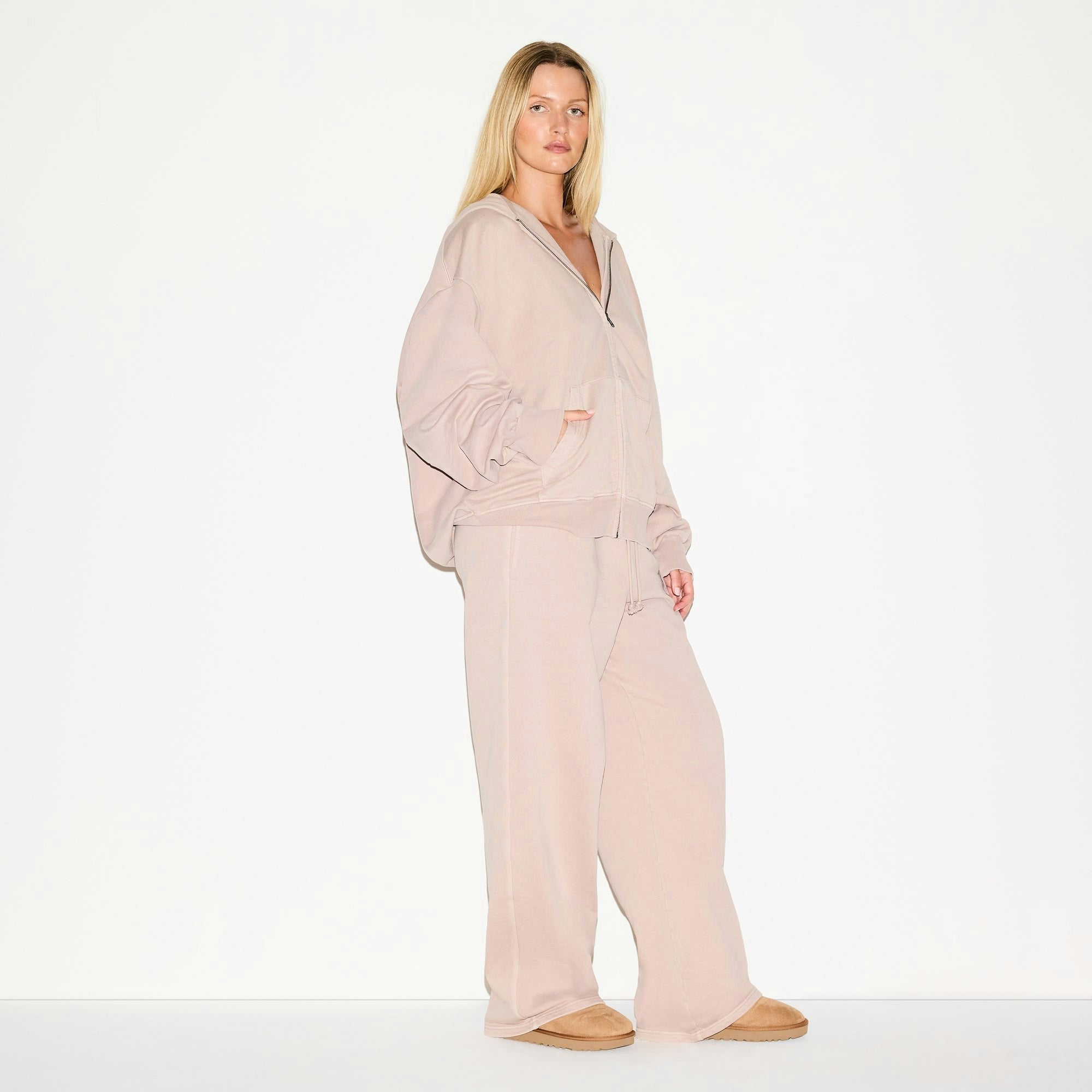 BOYFRIEND FLEECE ZIP UP HOODIE