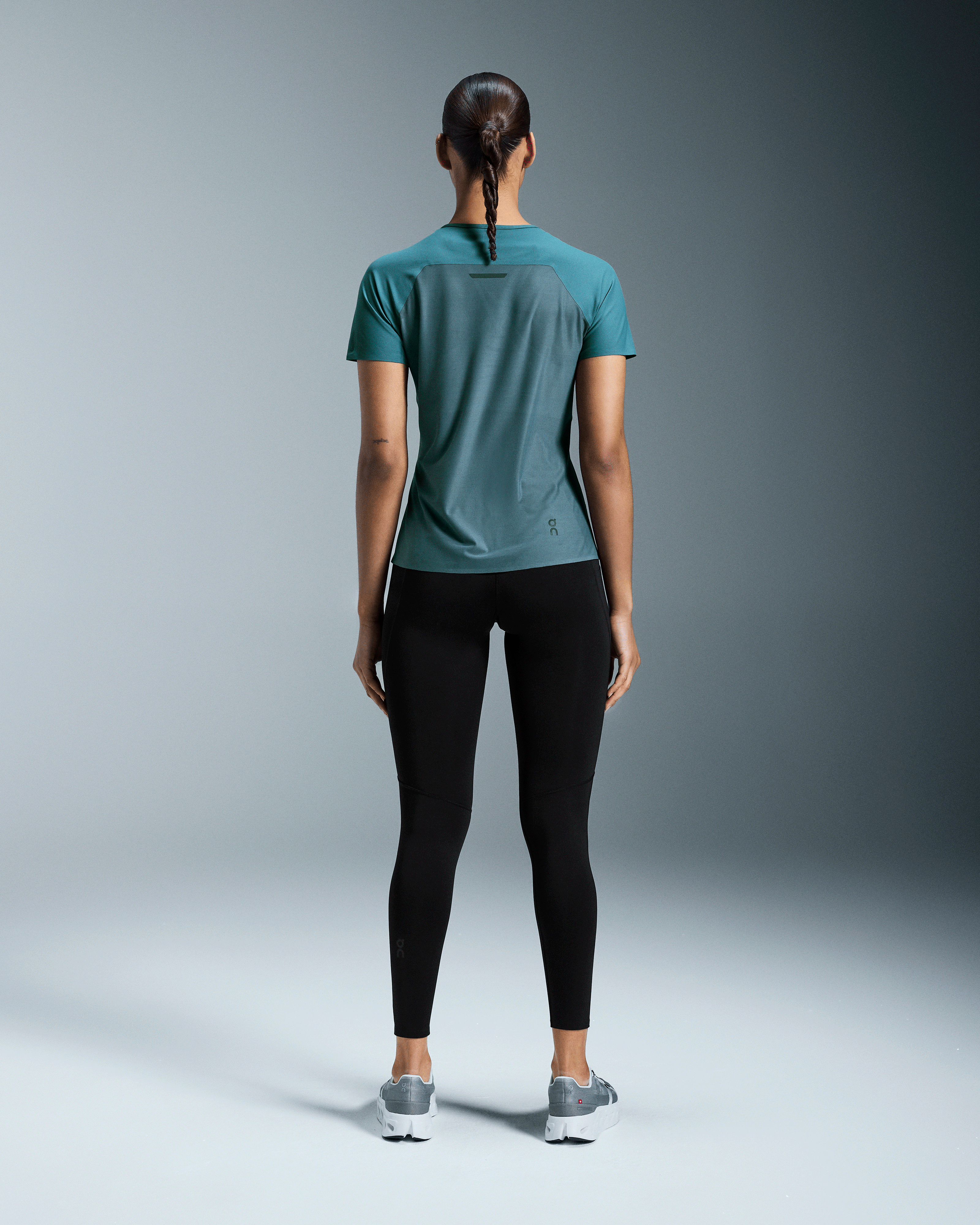 on performance-t Storm | Stone (Women's)