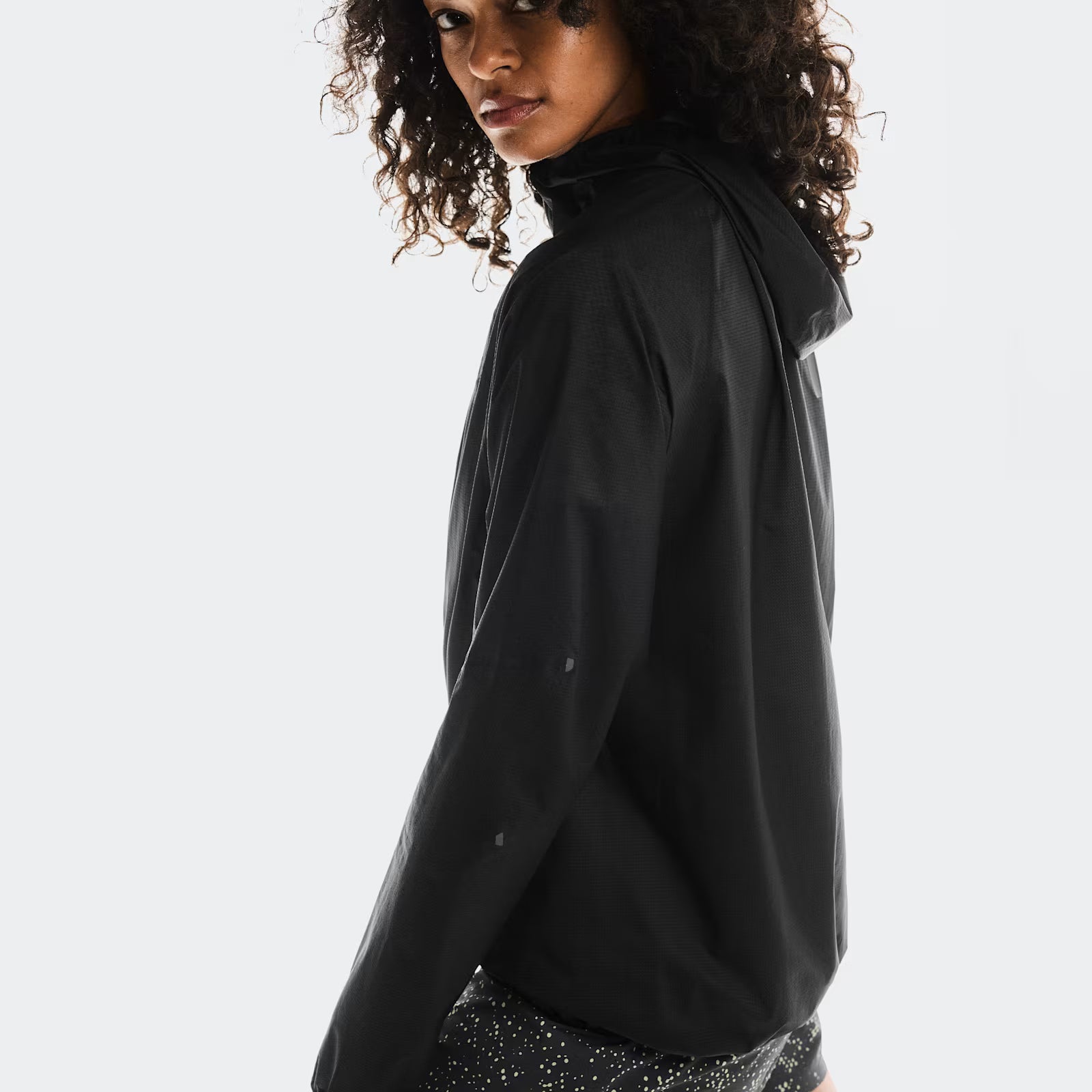 On Ultra Jacket Black (Women'S)