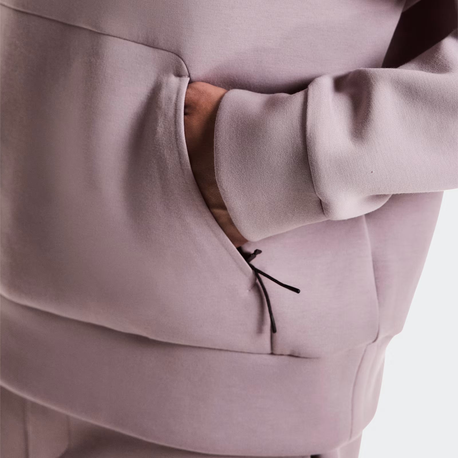 On Focus Tech Hoodie Heron