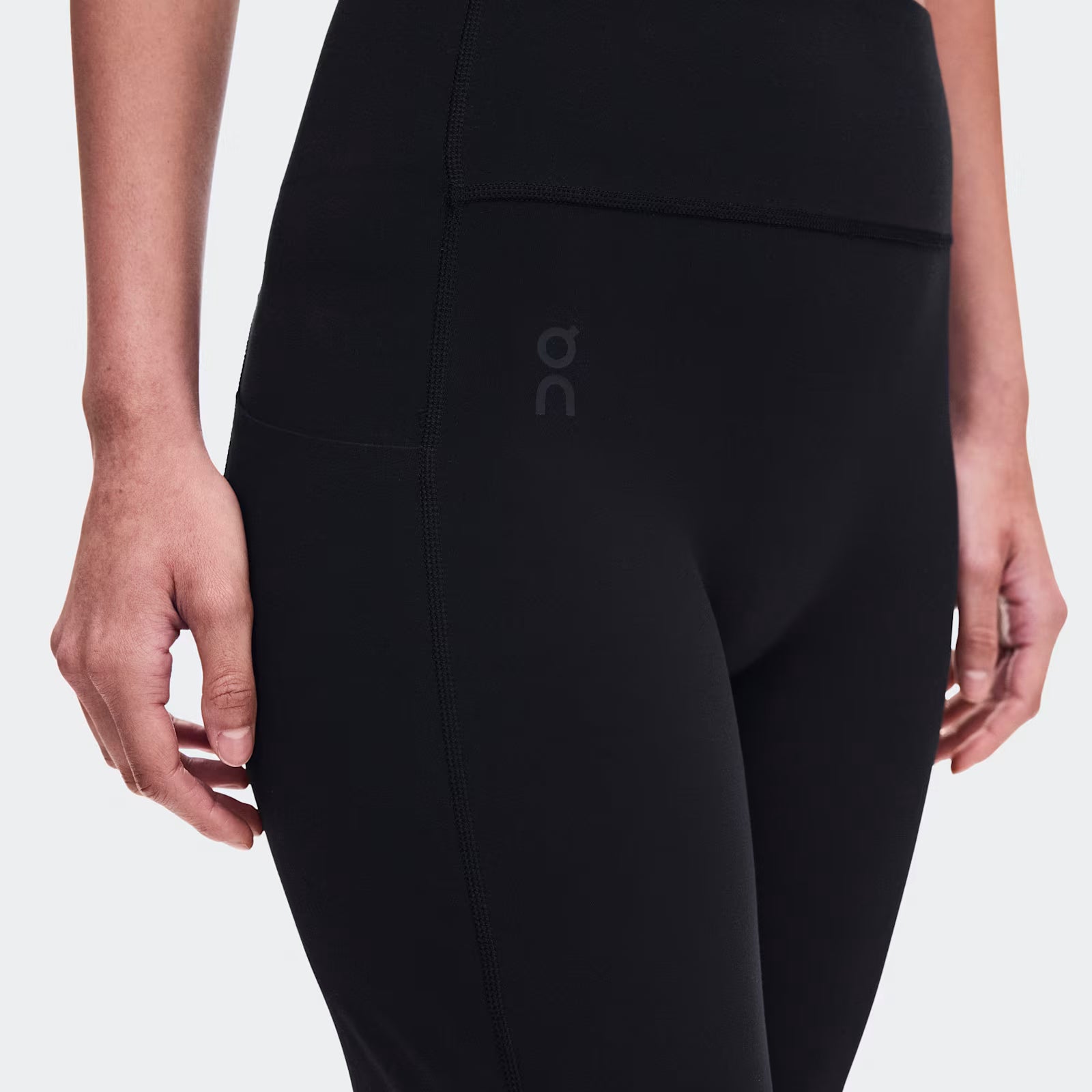On Studio Flared Pants 32" Black (Women'S)