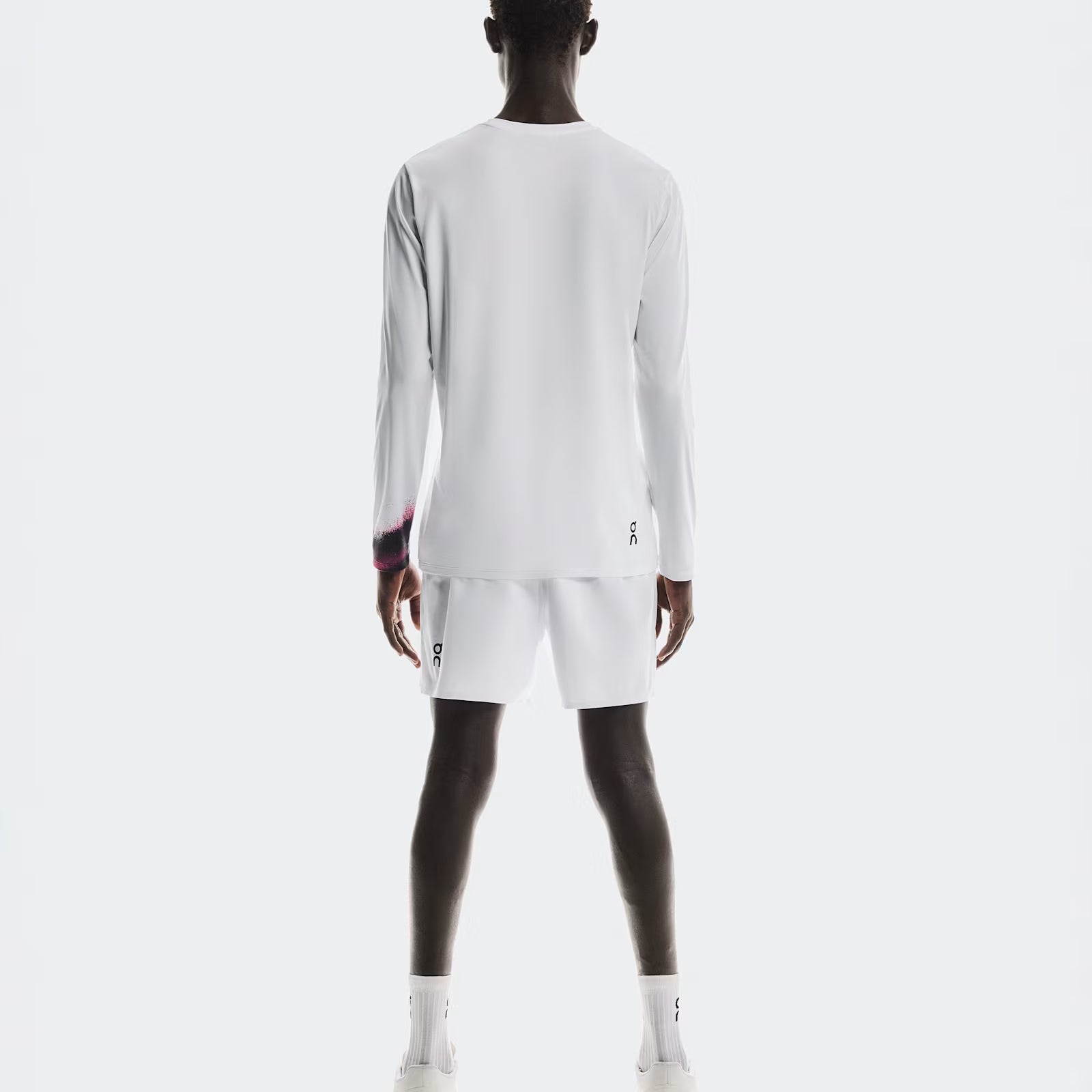 On Court Long-T White | Black