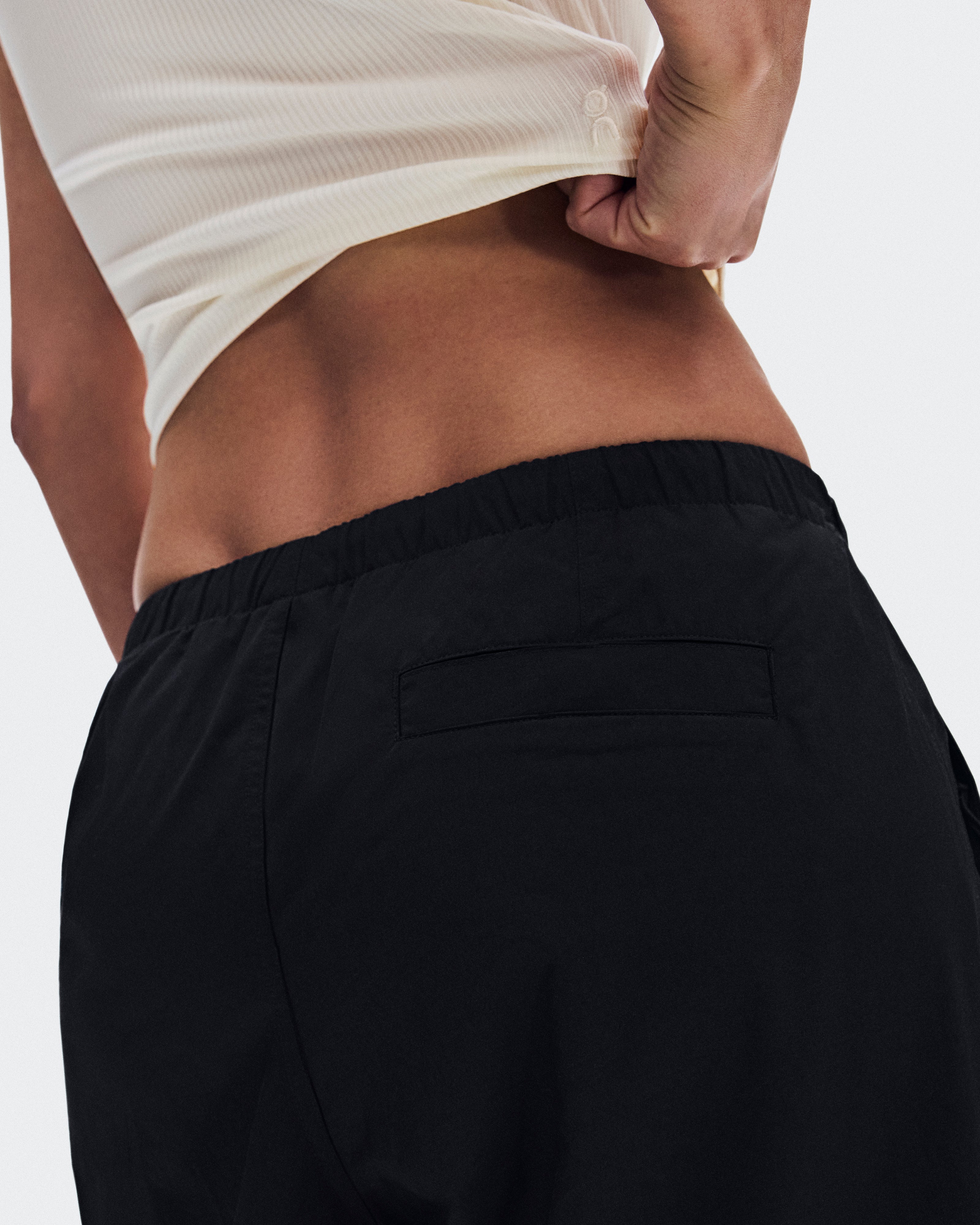 On Parachute Pants Black (Women'S)