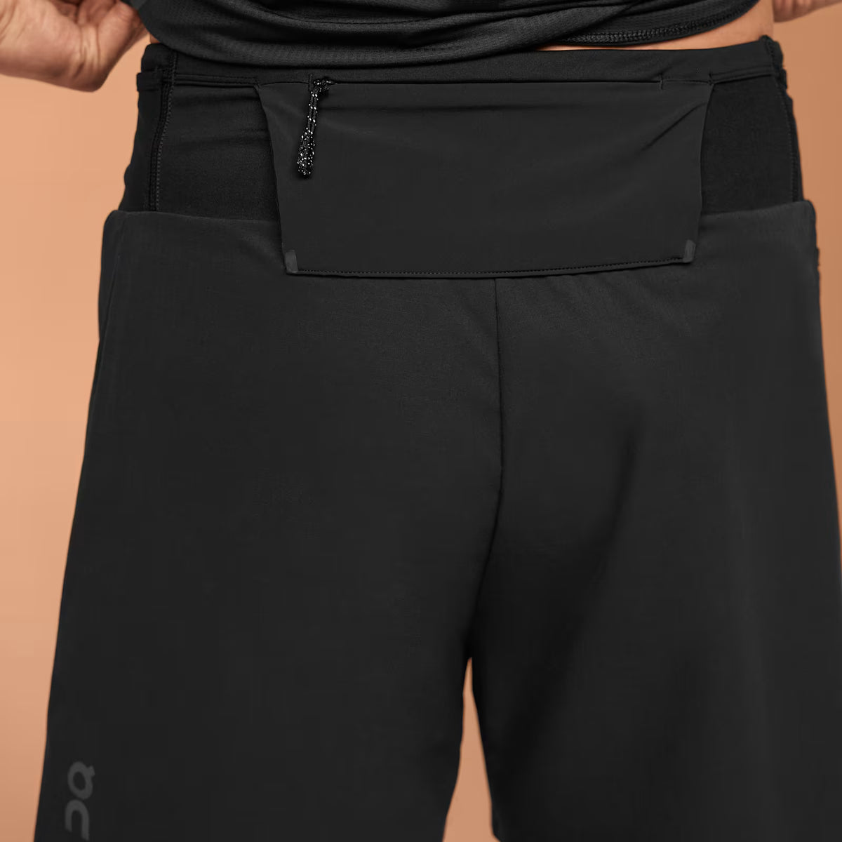On Ultra Shorts Black