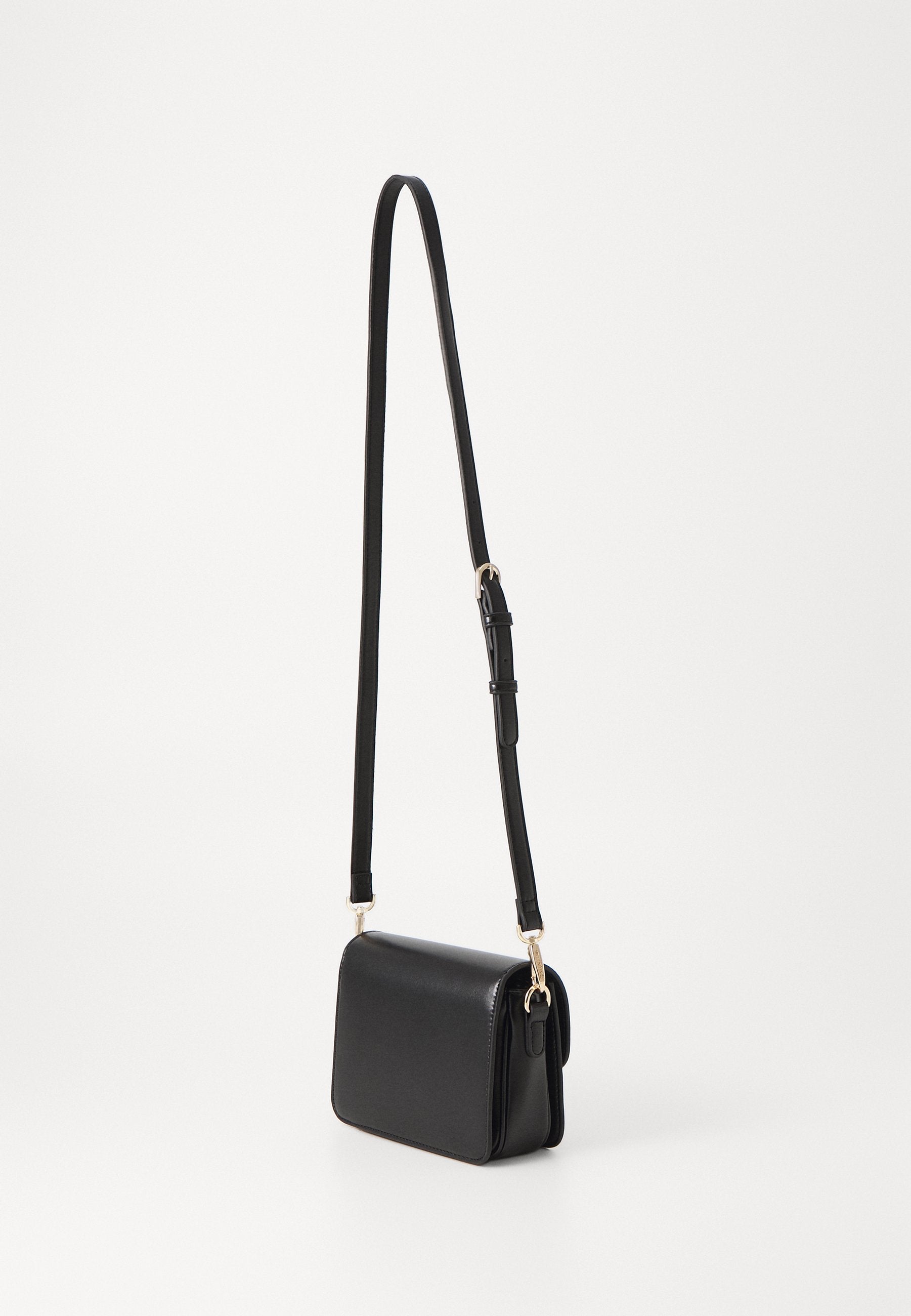 Valentino Bags Nammos - Cross Body Bag - Nero