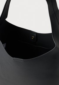 Valentino Special Aesthetic Tote Bag Nero
