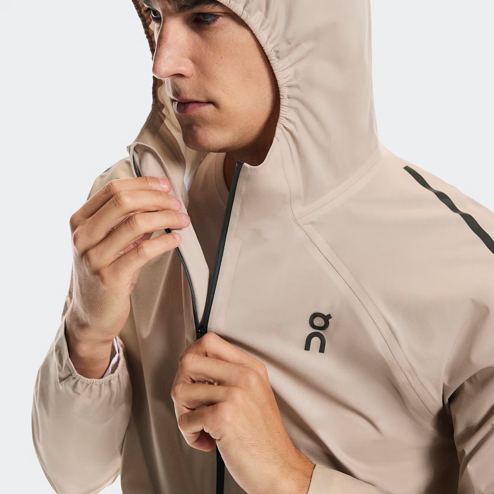On Performance Jacket Waterproof Desert