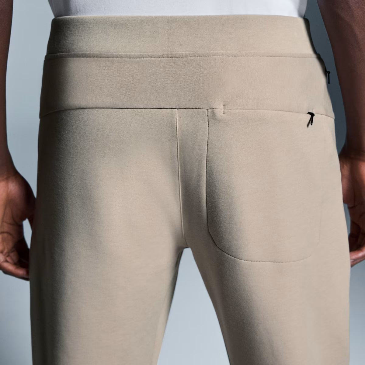 On Sweat Pants Desert