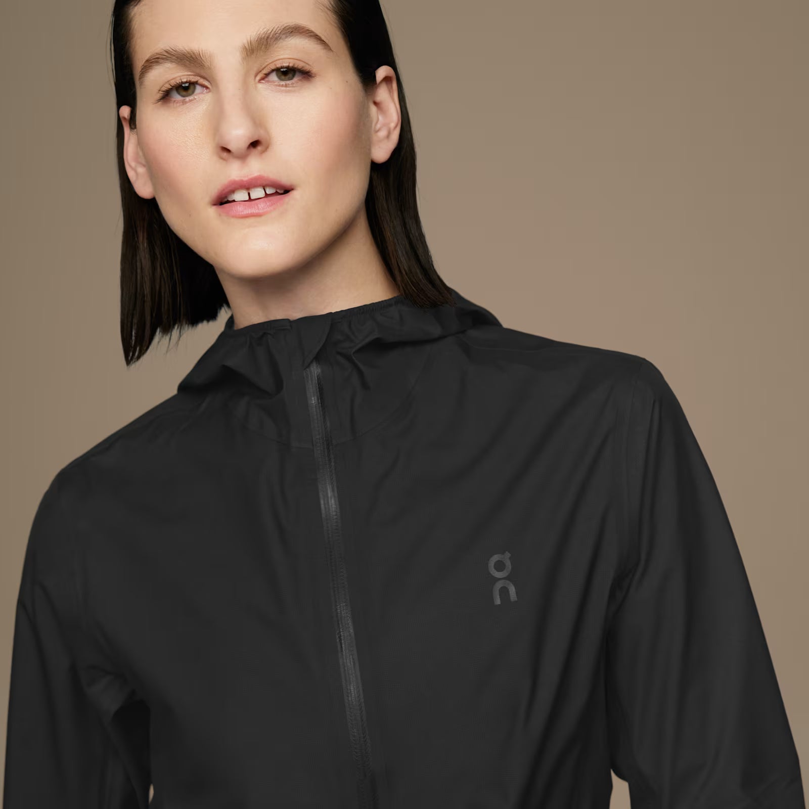 On Waterproof Anorak Black (Women'S)