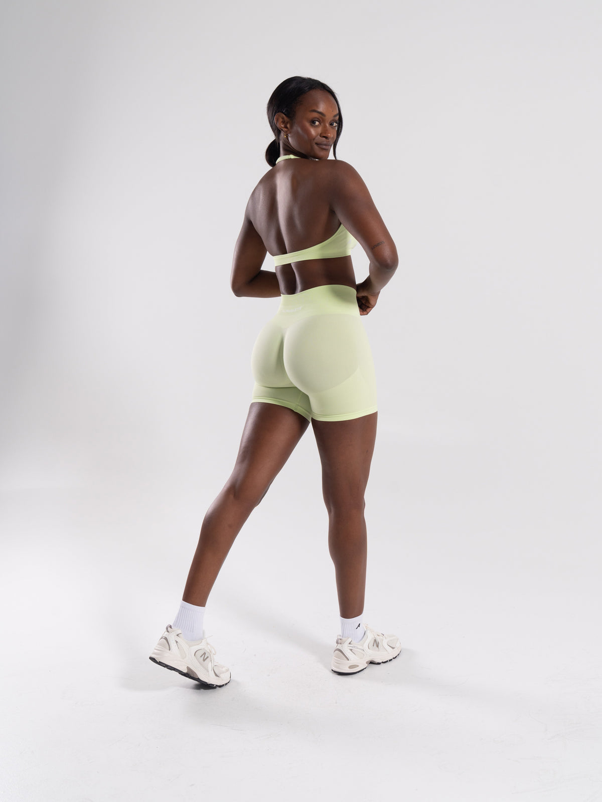 Alphalete Women's Pump High Rise Short