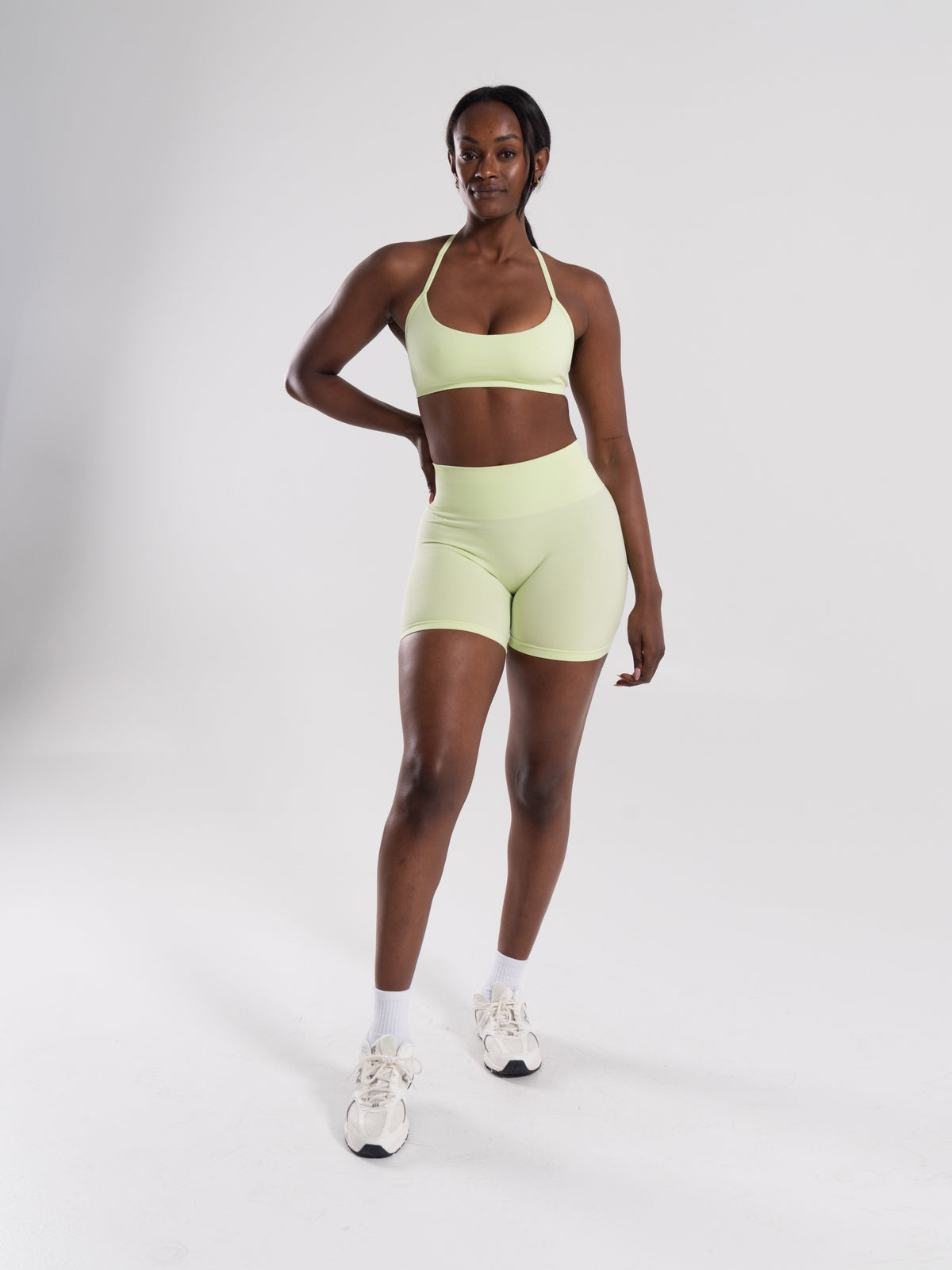 Alphalete Women's Pump High Rise Short