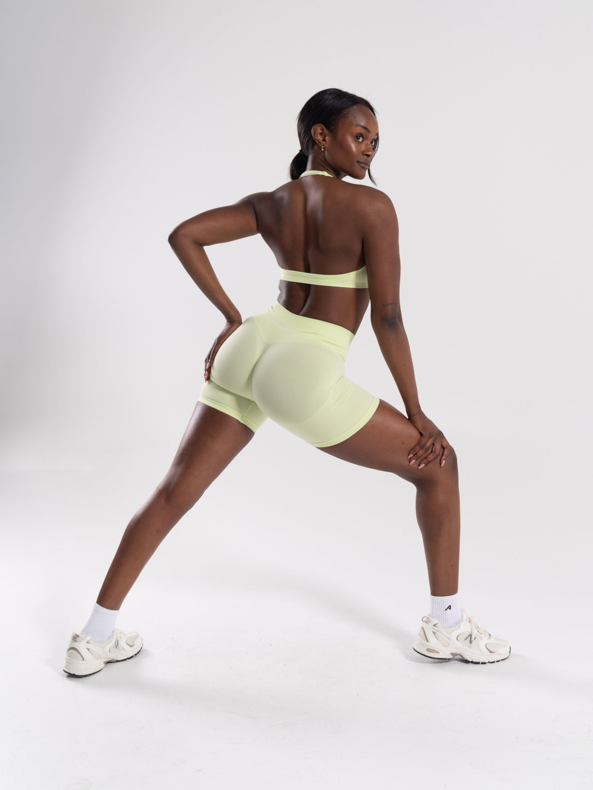 Alphalete Women's Pump High Rise Short