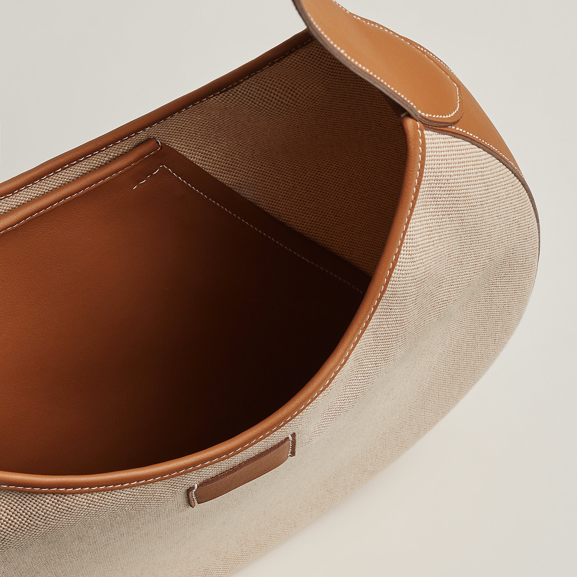 Hermes Arcon Bag Cru