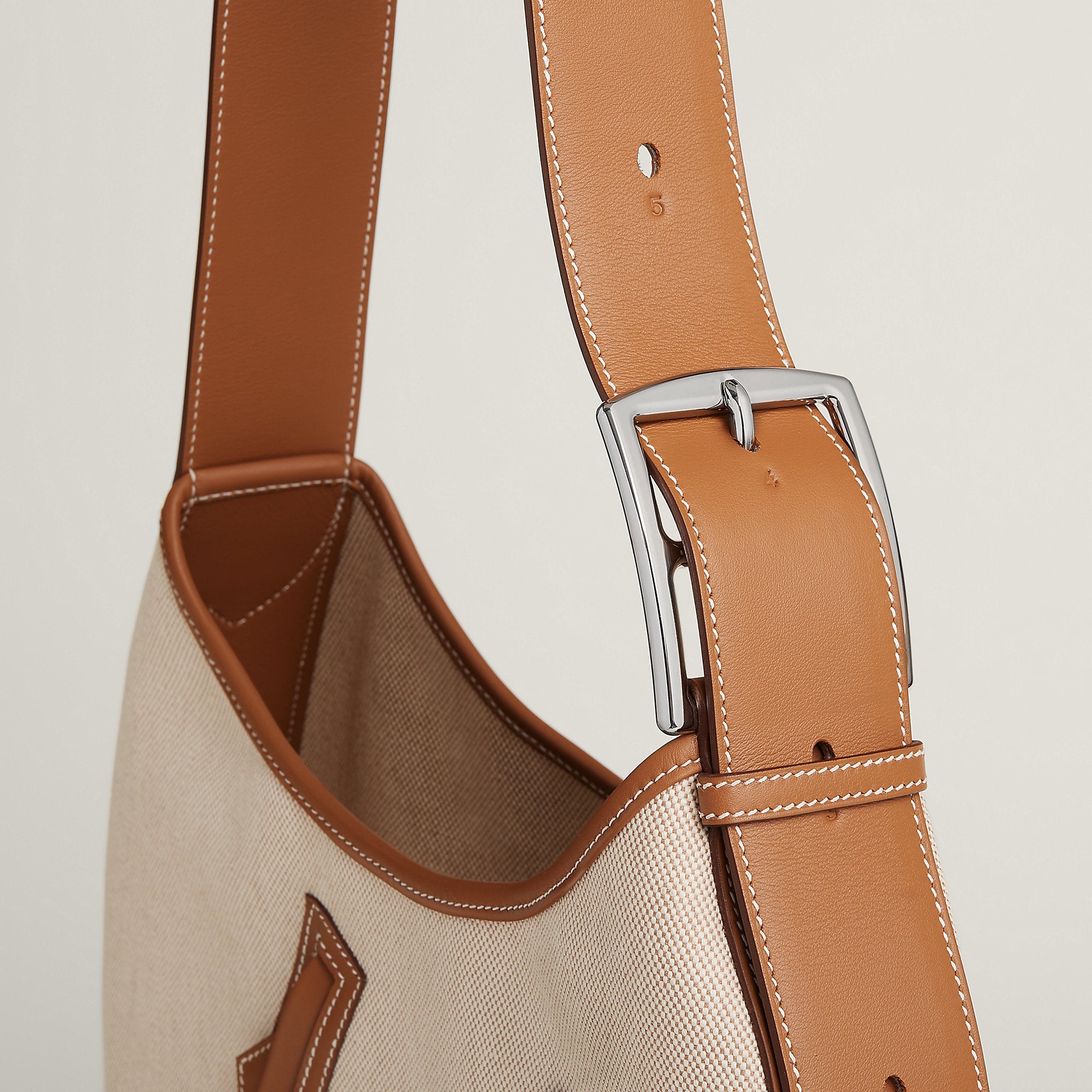Hermes Arcon Bag Cru