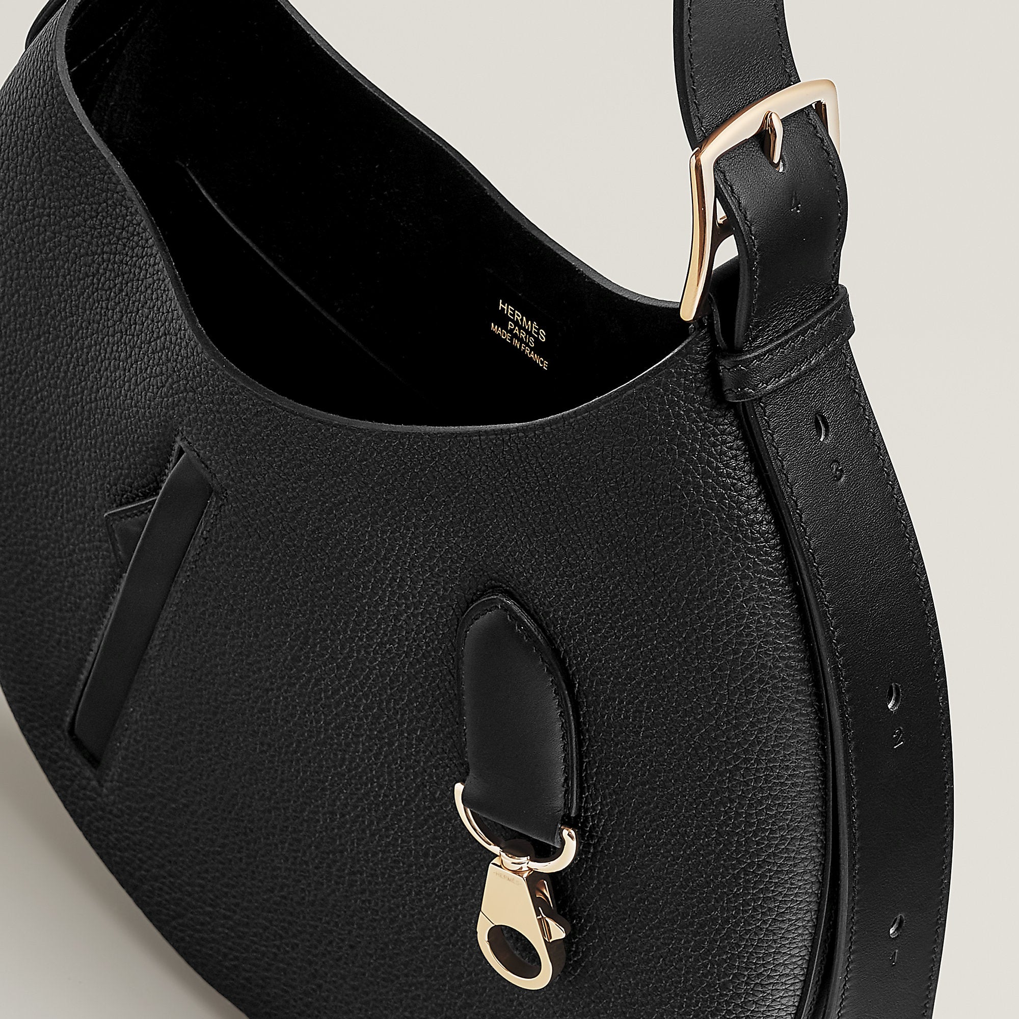 Hermes Arcon Slim Bag Noir